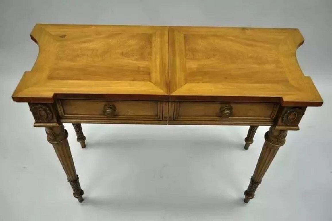 Vintage Karges Walnut French Regency Style Extension Server Console Sofa Table In Good Condition For Sale In Philadelphia, PA
