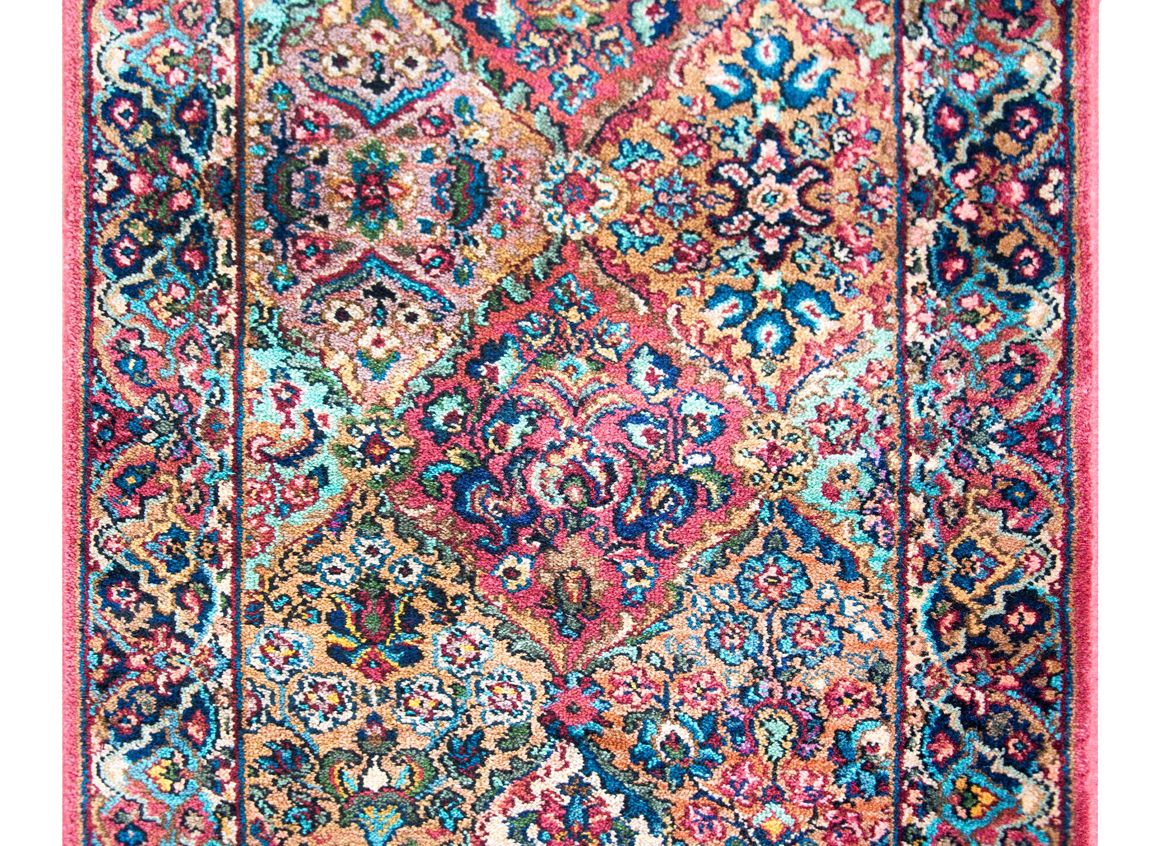 Camino de Mesa Vintage Karistan Kirman-Style en venta 3