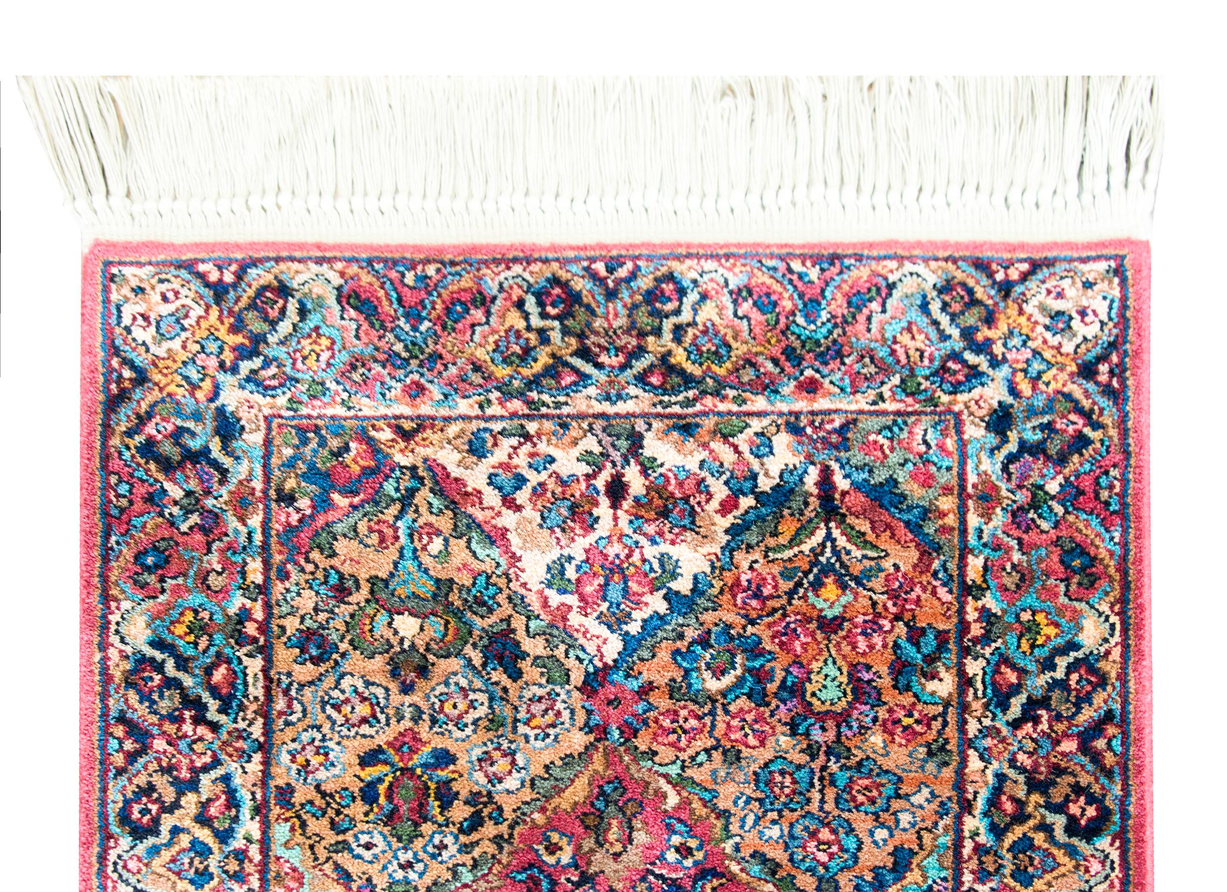 Camino de Mesa Vintage Karistan Kirman-Style en venta 4