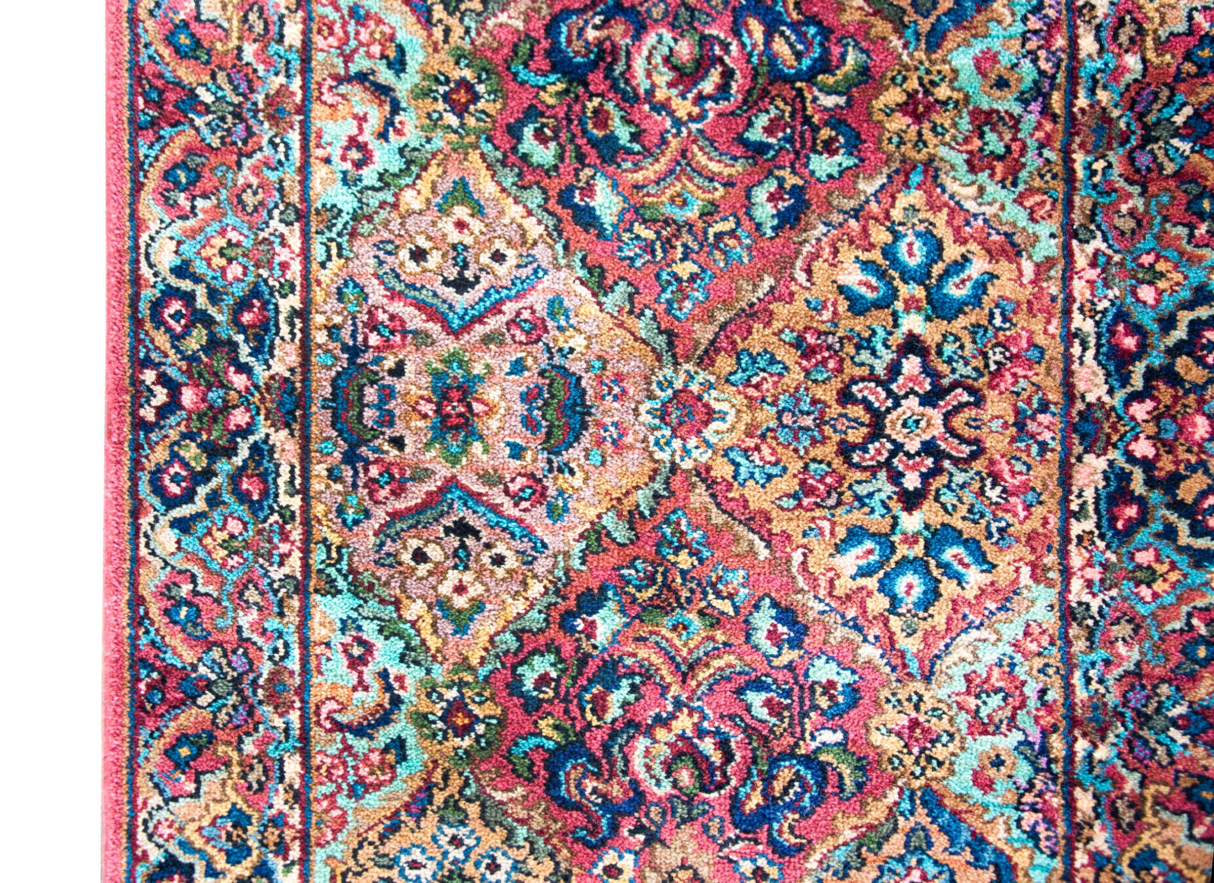 Camino de Mesa Vintage Karistan Kirman-Style siglo XX en venta