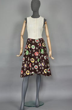 Vintage KARL LAGERFELD Buntes Logo Print Plissiertes ärmelloses Kleid