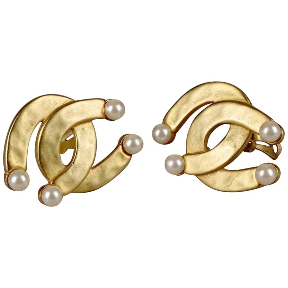 Vintage KARL LAGERFELD Double Horseshoe Pearl Earrings For Sale
