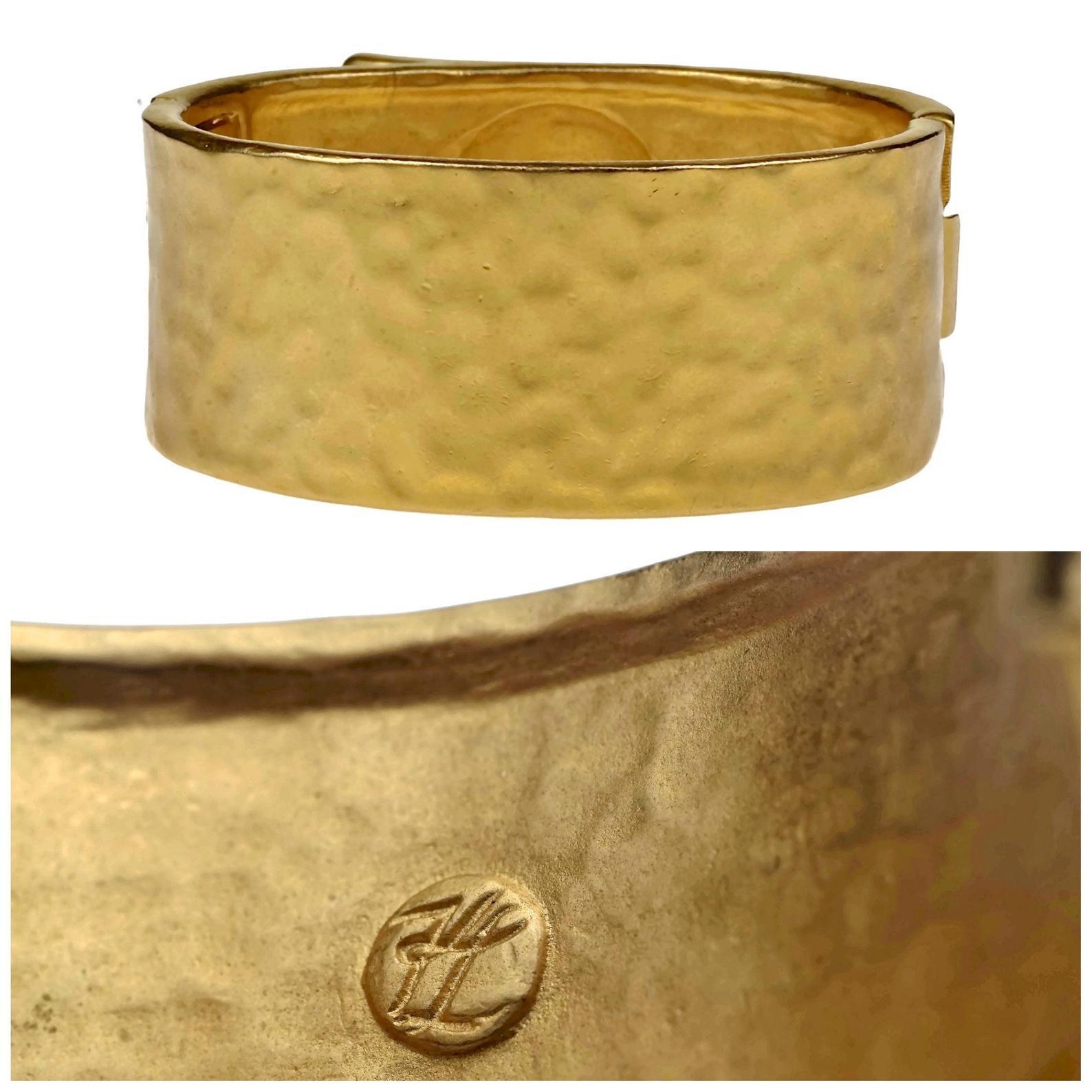 Manchette fantaisie vintage KARL LAGERFELD KL à boutons avec logo en vente 6