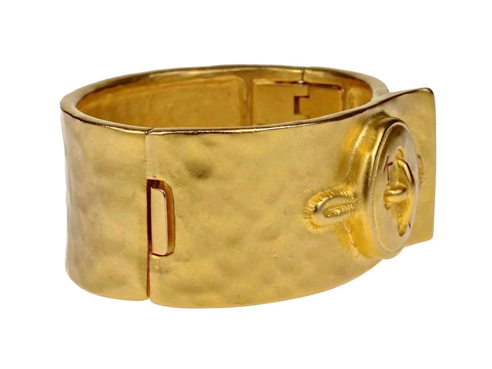 Manchette fantaisie vintage KARL LAGERFELD KL à boutons avec logo en vente 2