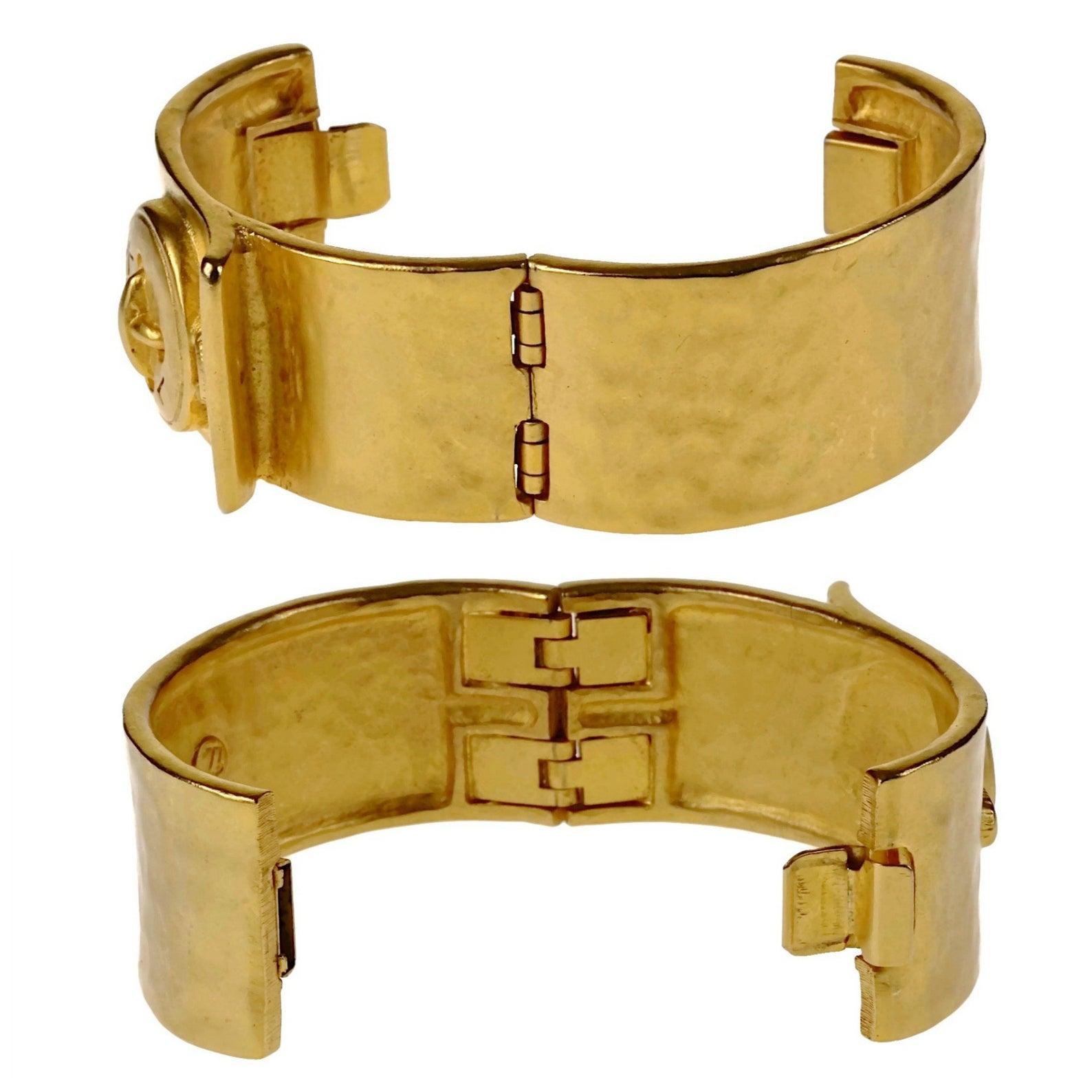 Manchette fantaisie vintage KARL LAGERFELD KL à boutons avec logo en vente 3