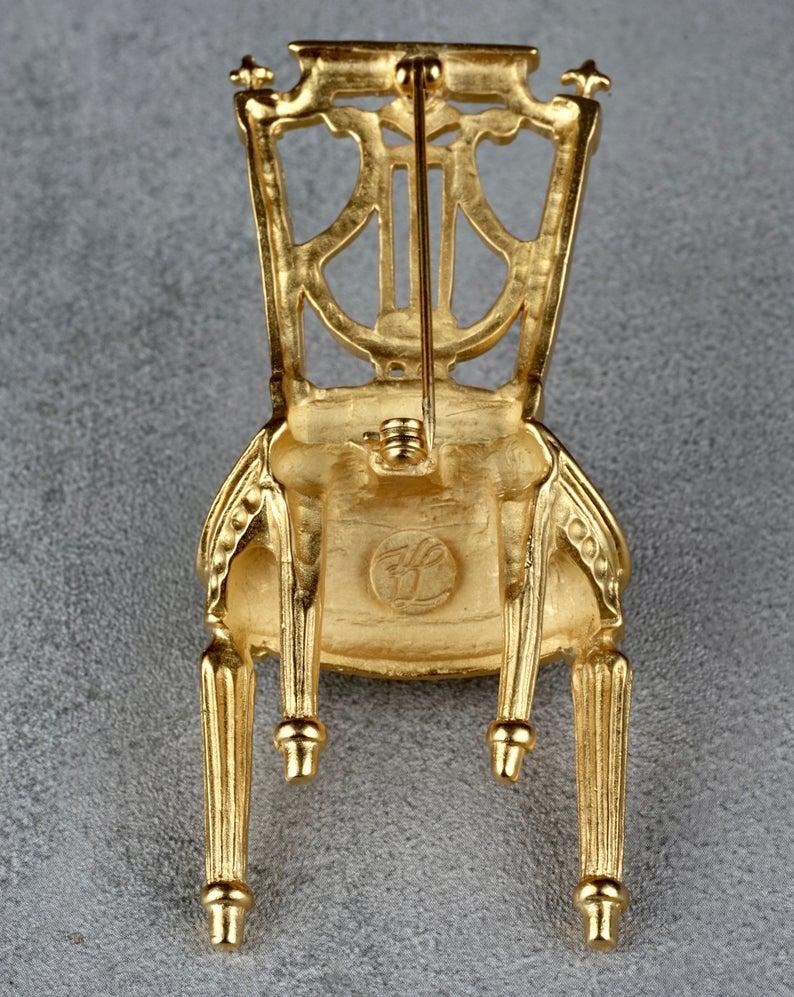 Vintage KARL LAGERFELD Lyre French Chair Rhinestone Brooch For Sale 2