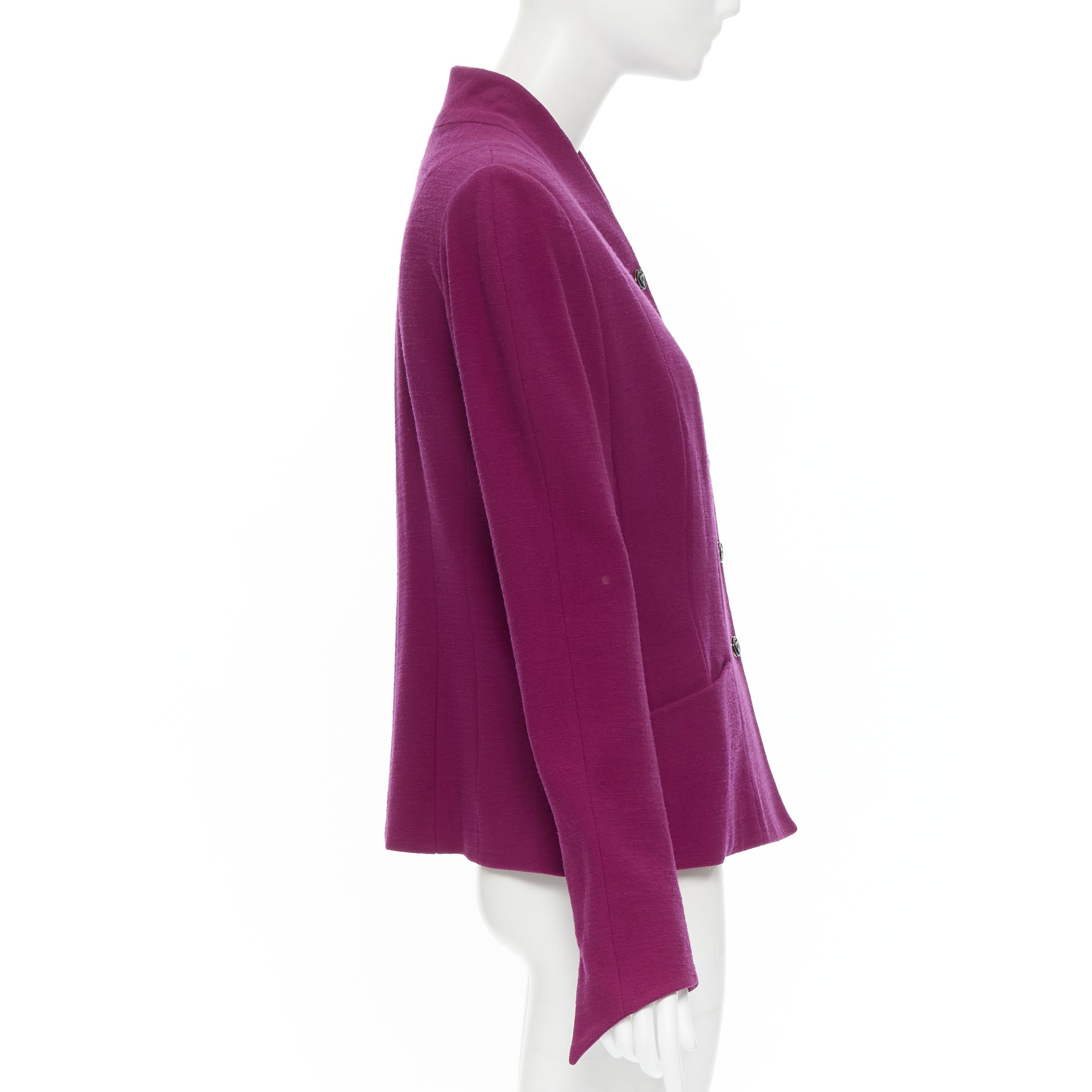Women's vintage KARL LAGERFELD purple wool graphic button paneled blazer skirt suit FR36 For Sale