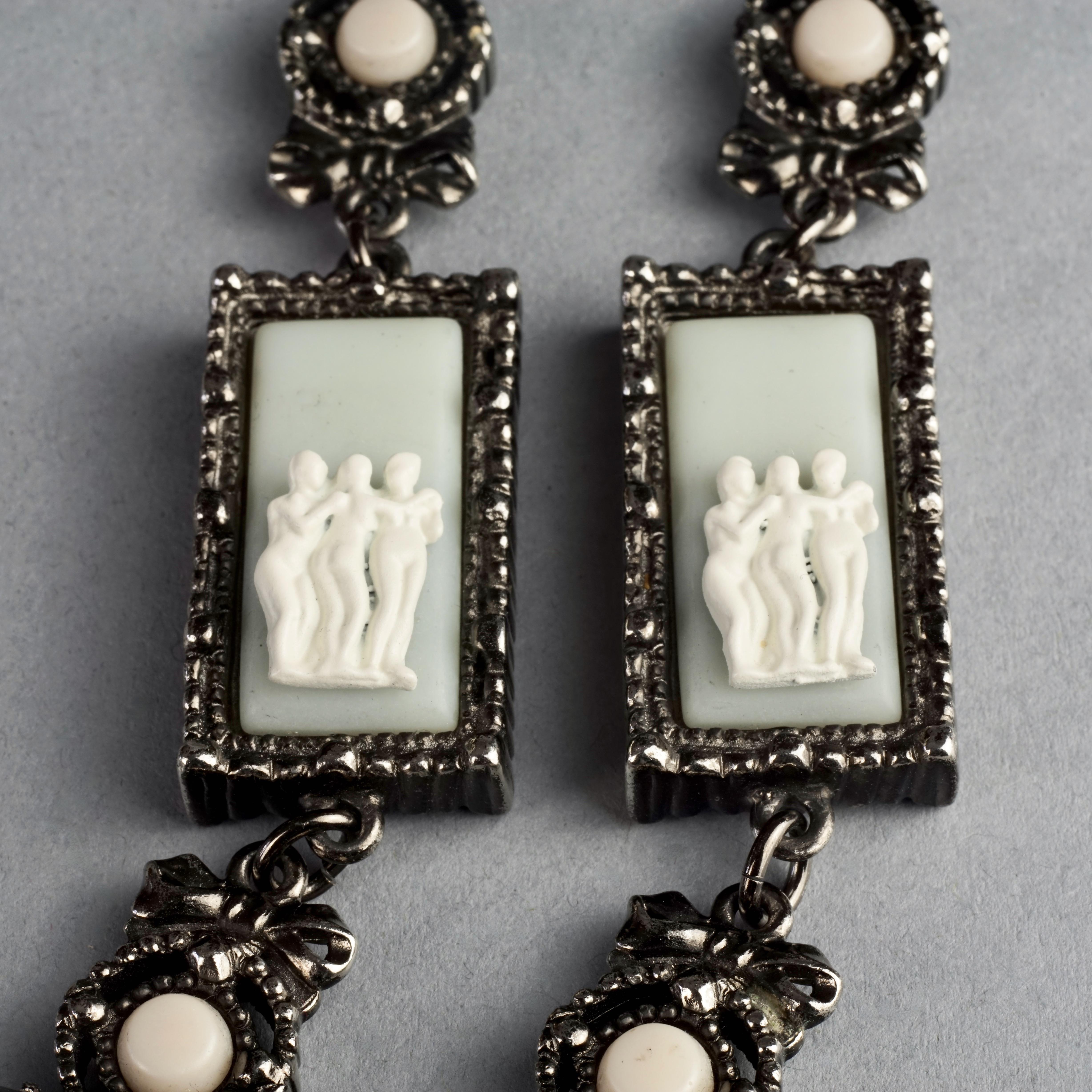 Vintage KARL LAGERFELD Sculpture Figural Charm Necklace For Sale 1