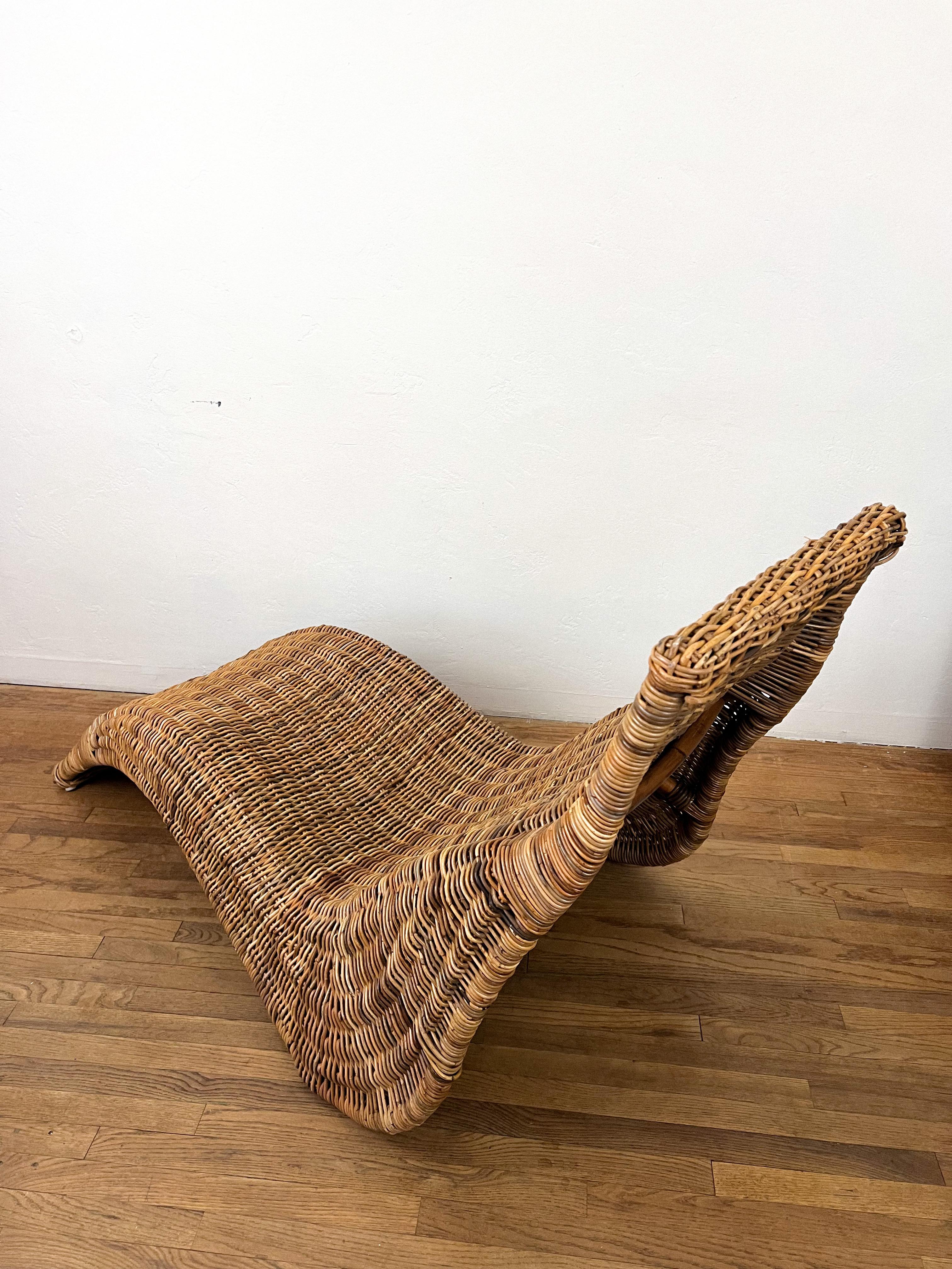 Chaise longue vintage en osier de Karlskrona par Carl Öjerstam Bon état - En vente à La Mesa, CA