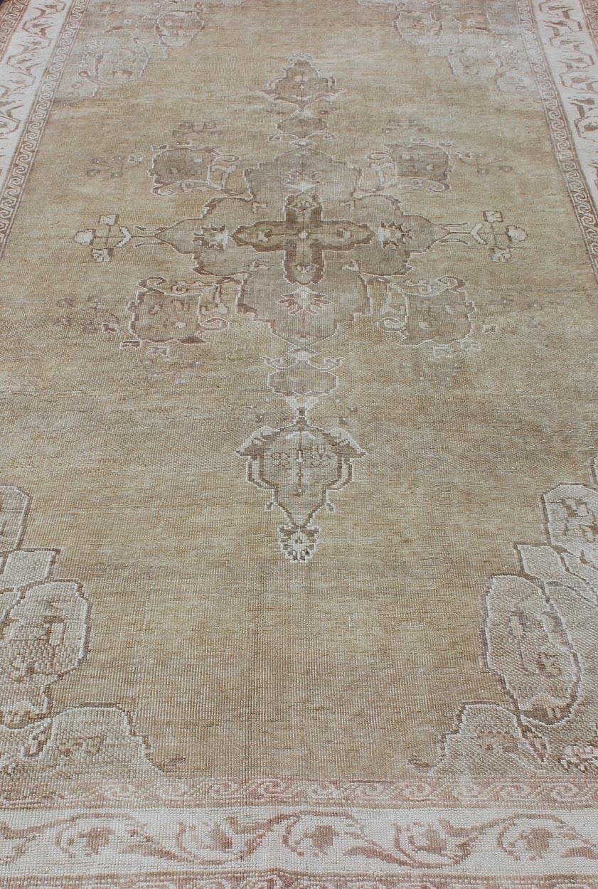Vintage Turkish Kars Gallery Rug With Earthy Color Palette and Ivory Border For Sale 3