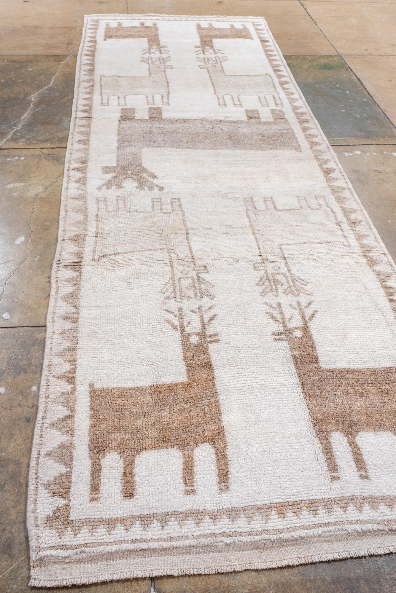 Turco Runner vintage di Kars con disegno di cervo in vendita