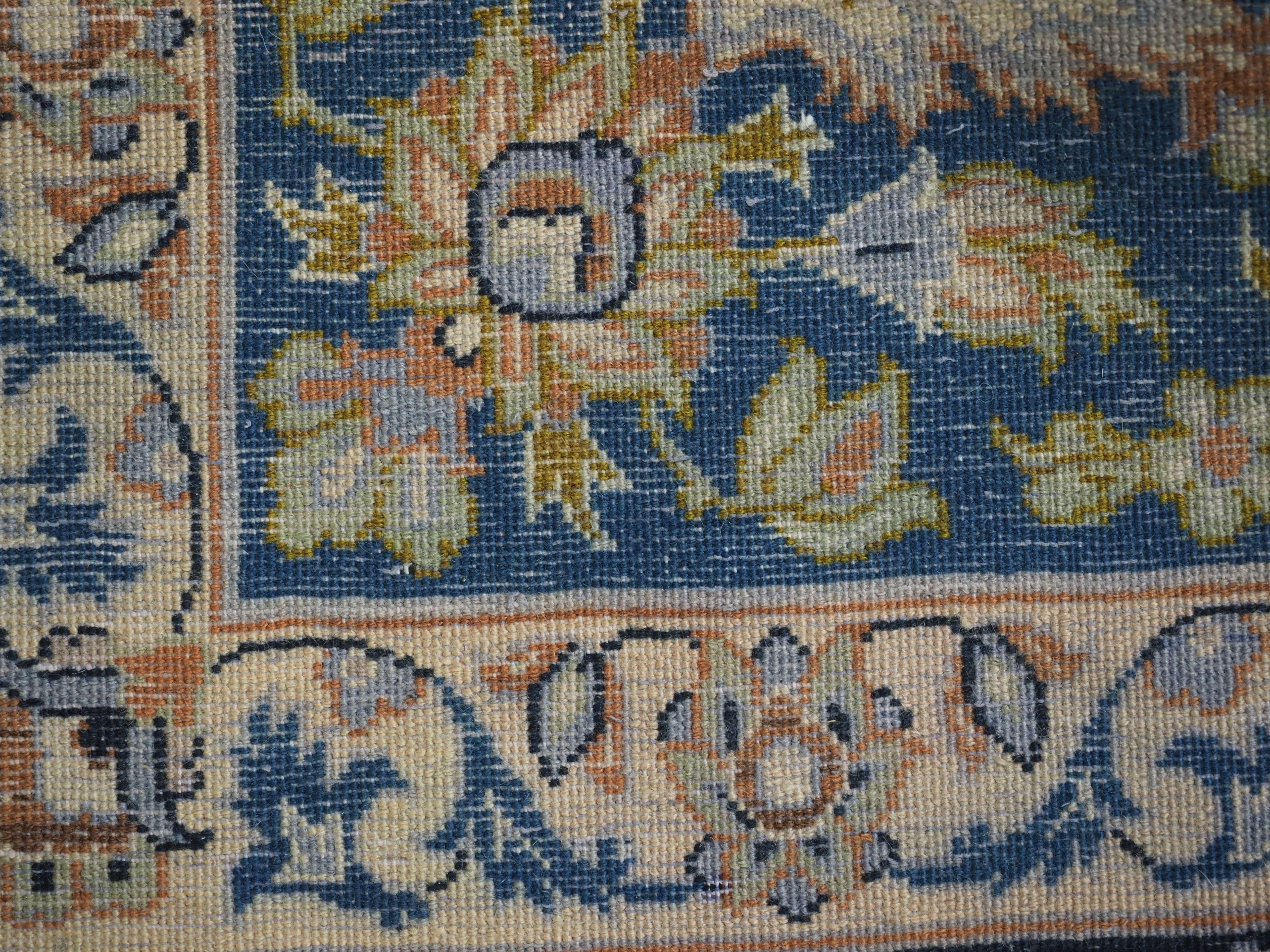 Vintage  Kashan carpet of traditional  design in a large room size. For Sale 9