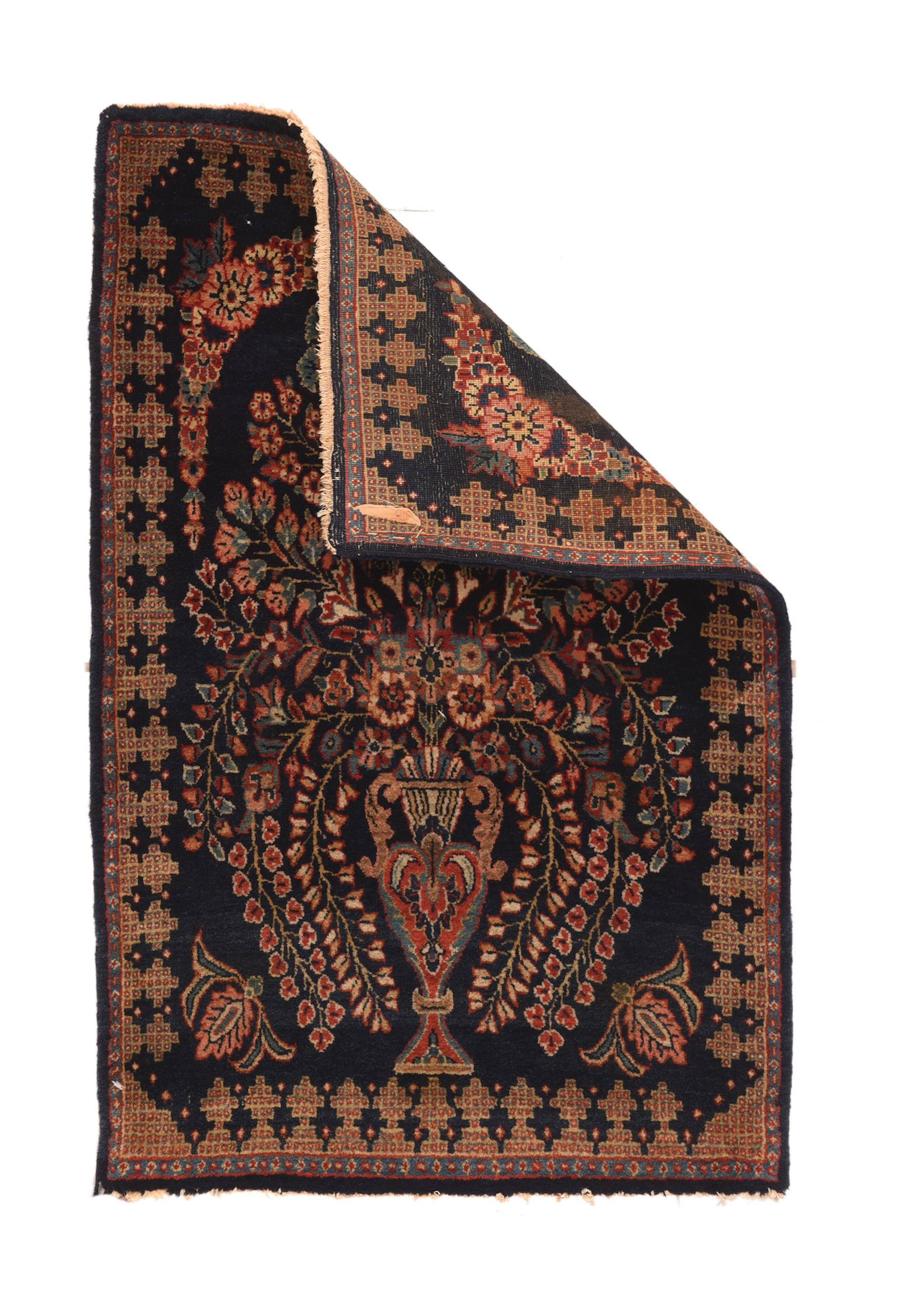 Vintage Kashan rug measures 1'9'' x 2'10''. In the 1920s 