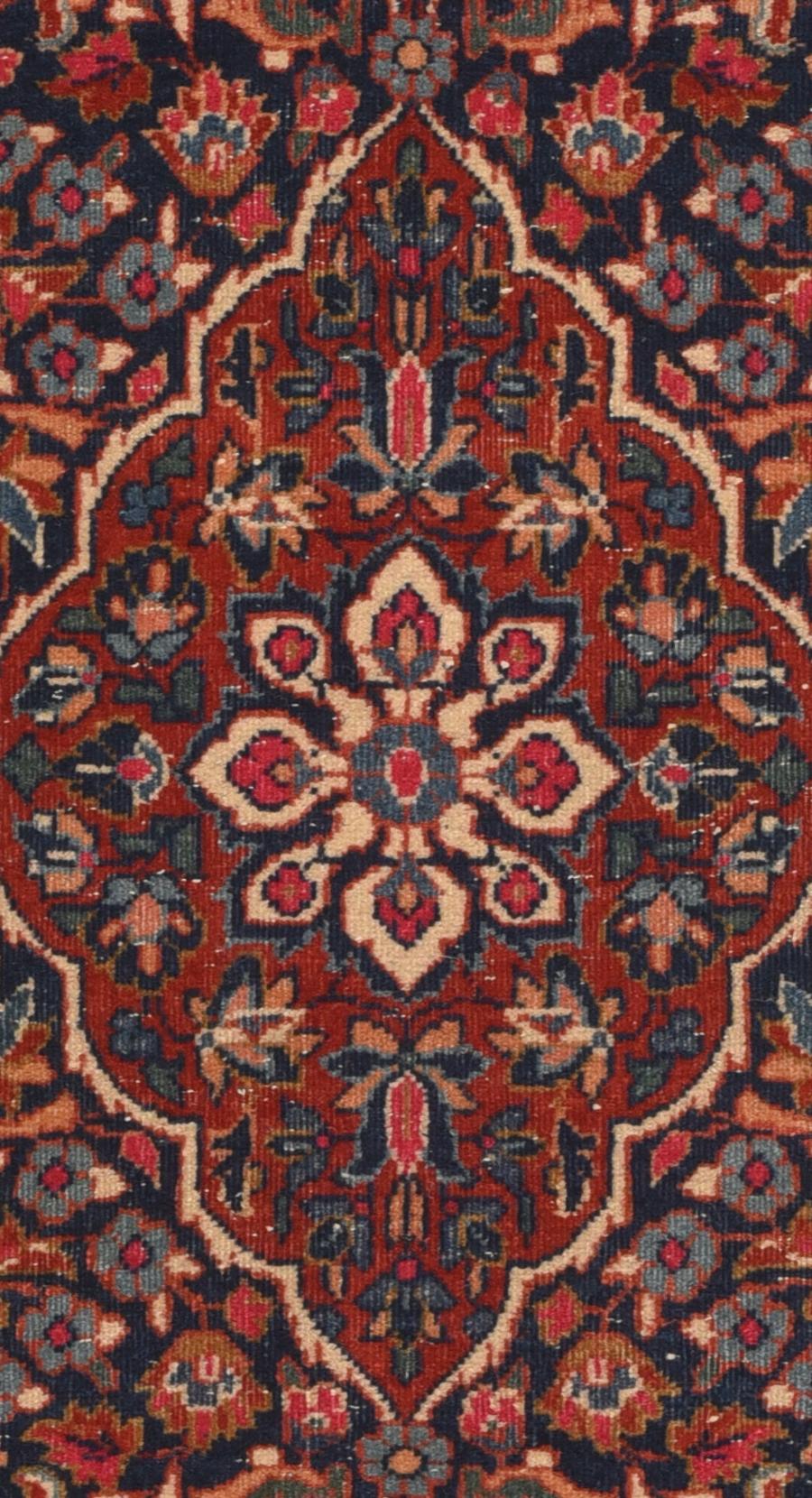 Vintage Persian Kashan Rug 2'2'' x 2'11'' In Good Condition For Sale In New York, NY