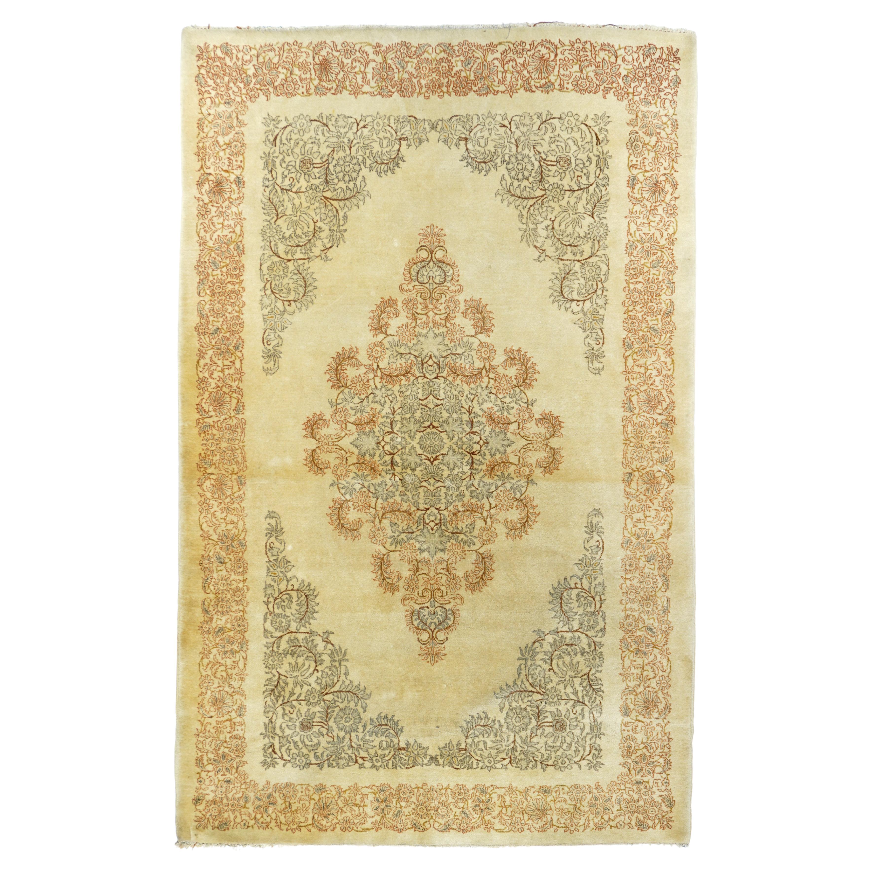 Tappeto persiano vintage Kashan 4'3'' x 7'3''