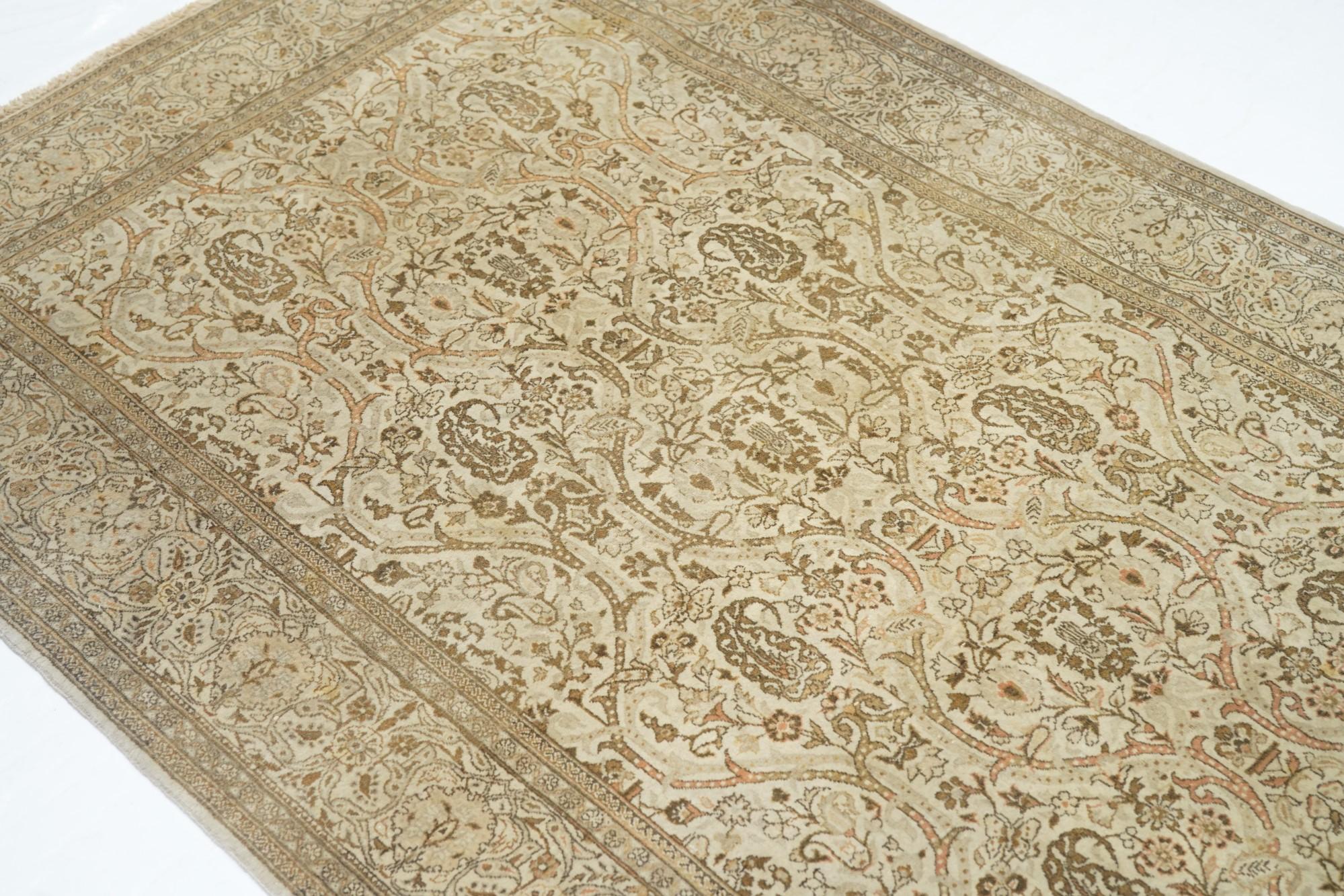 Persischer Kashan-Teppich im Vintage-Stil, 4'4'' x 6'9'' im Angebot 1