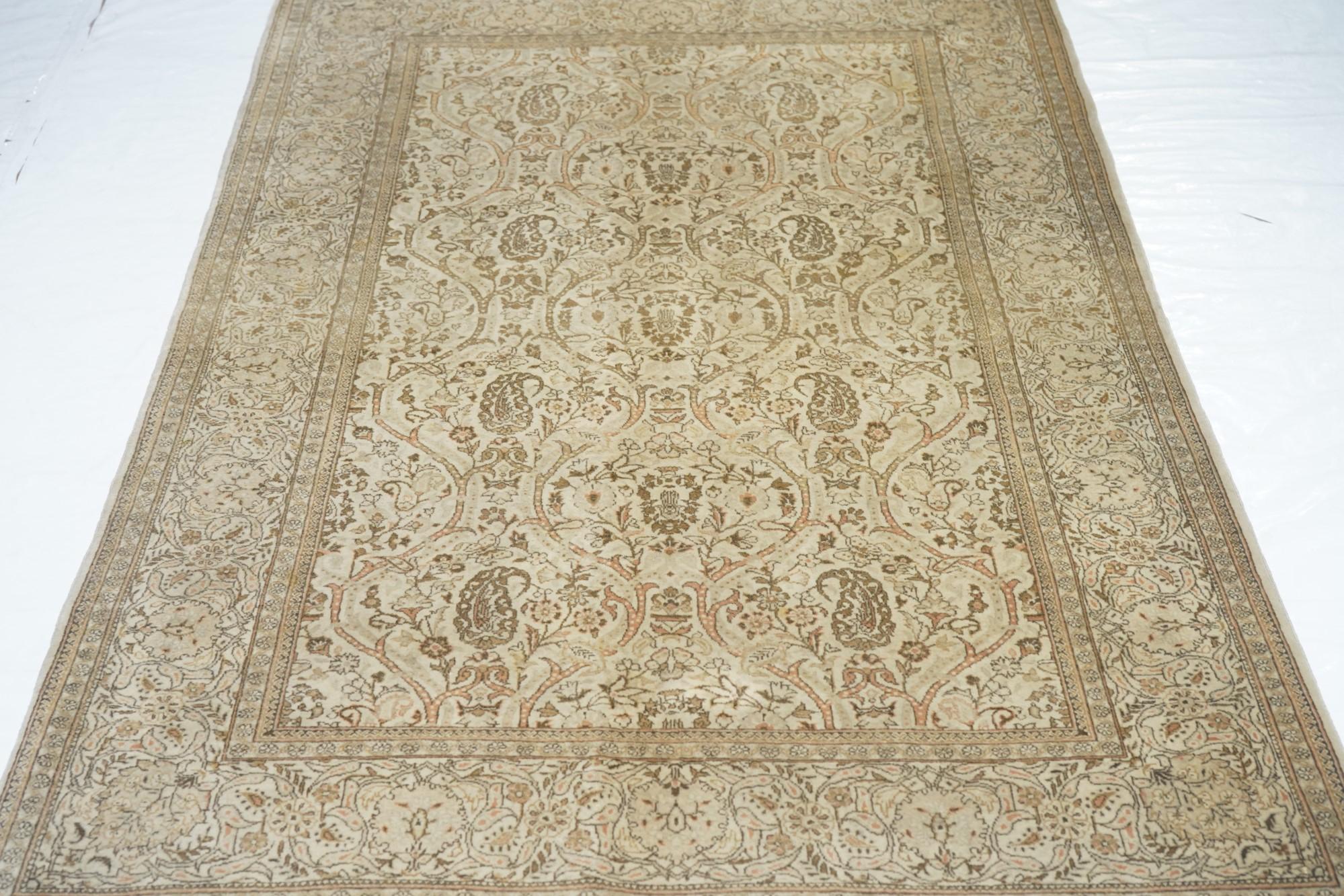Persischer Kashan-Teppich im Vintage-Stil, 4'4'' x 6'9'' im Angebot 2