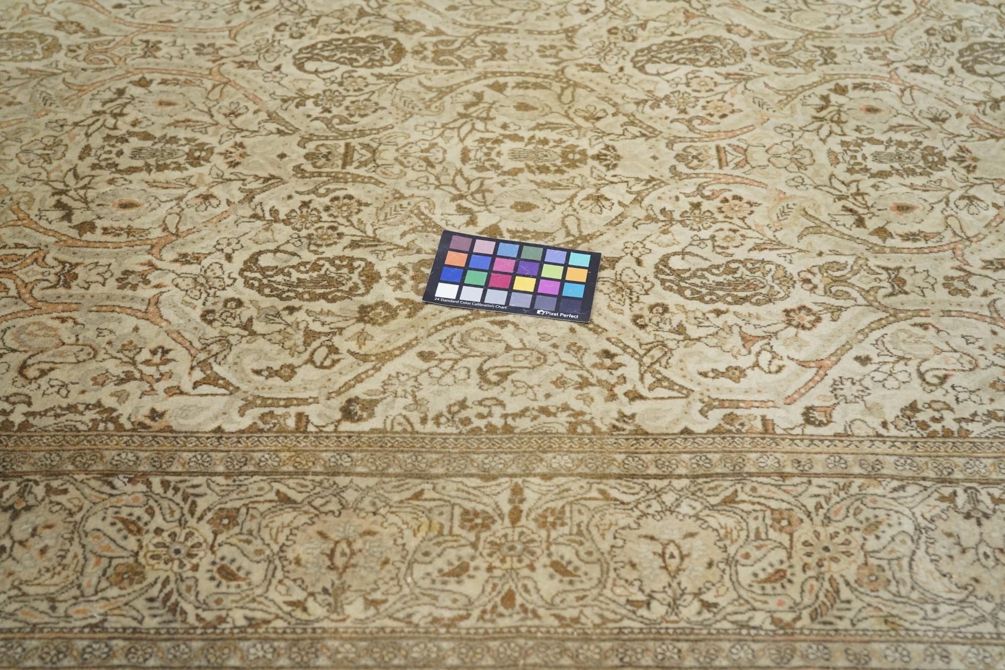 Persischer Kashan-Teppich im Vintage-Stil, 4'4'' x 6'9'' im Angebot 3