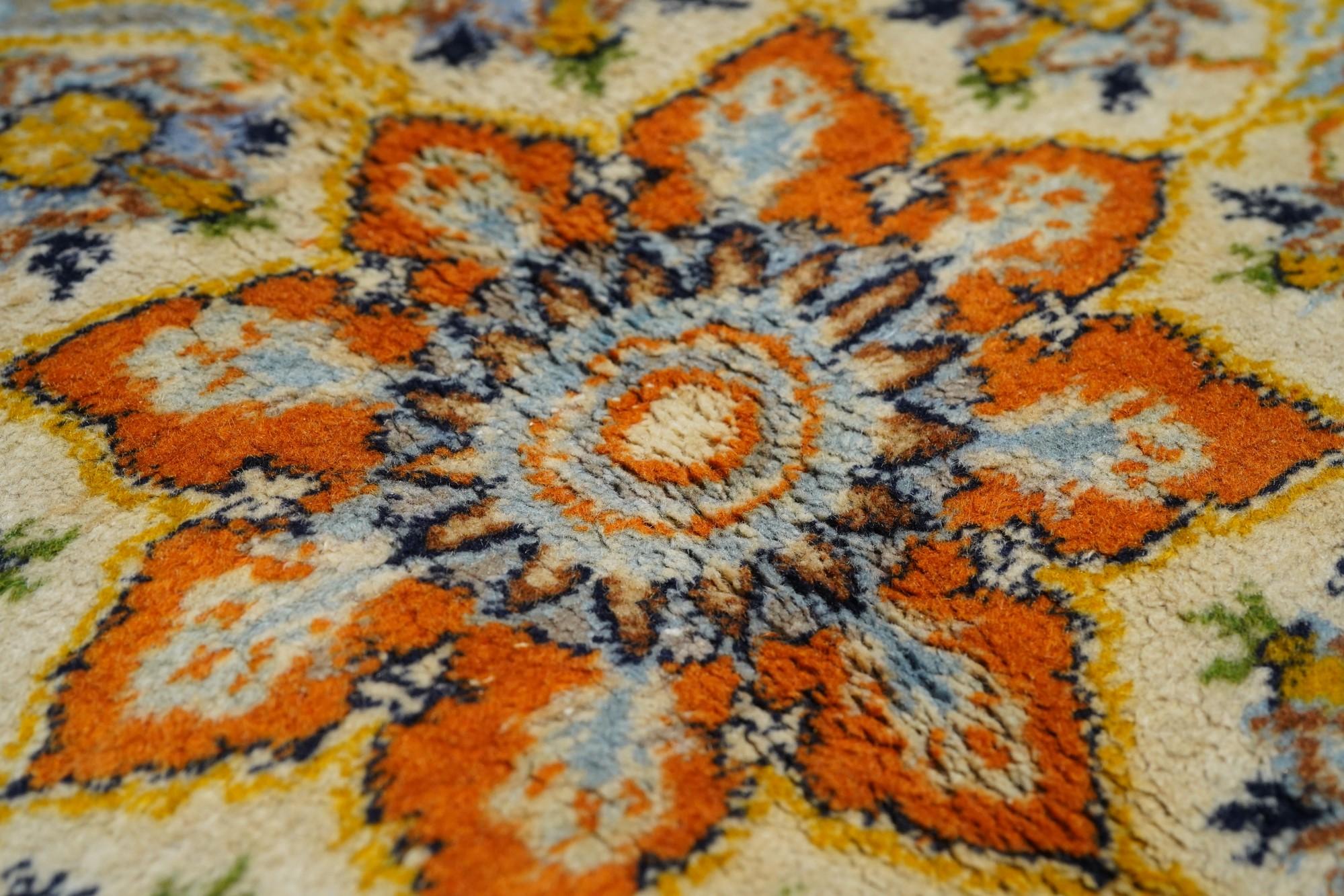Persischer Kashan-Teppich im Vintage-Stil 7'1'' x 9'6'' im Angebot 2