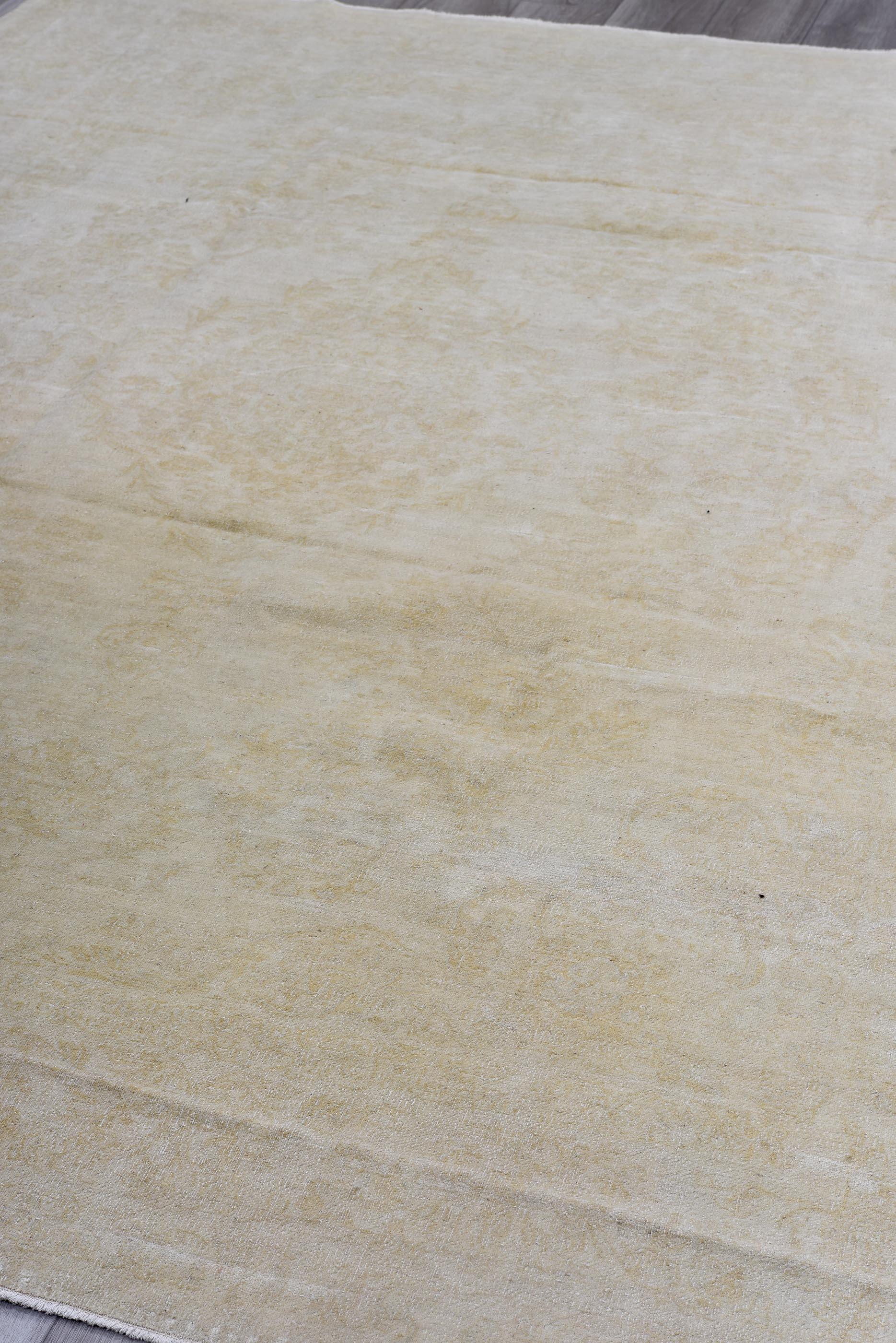 Tapis Vintage Kashan Médaillon Ivoire délavé en vente 1