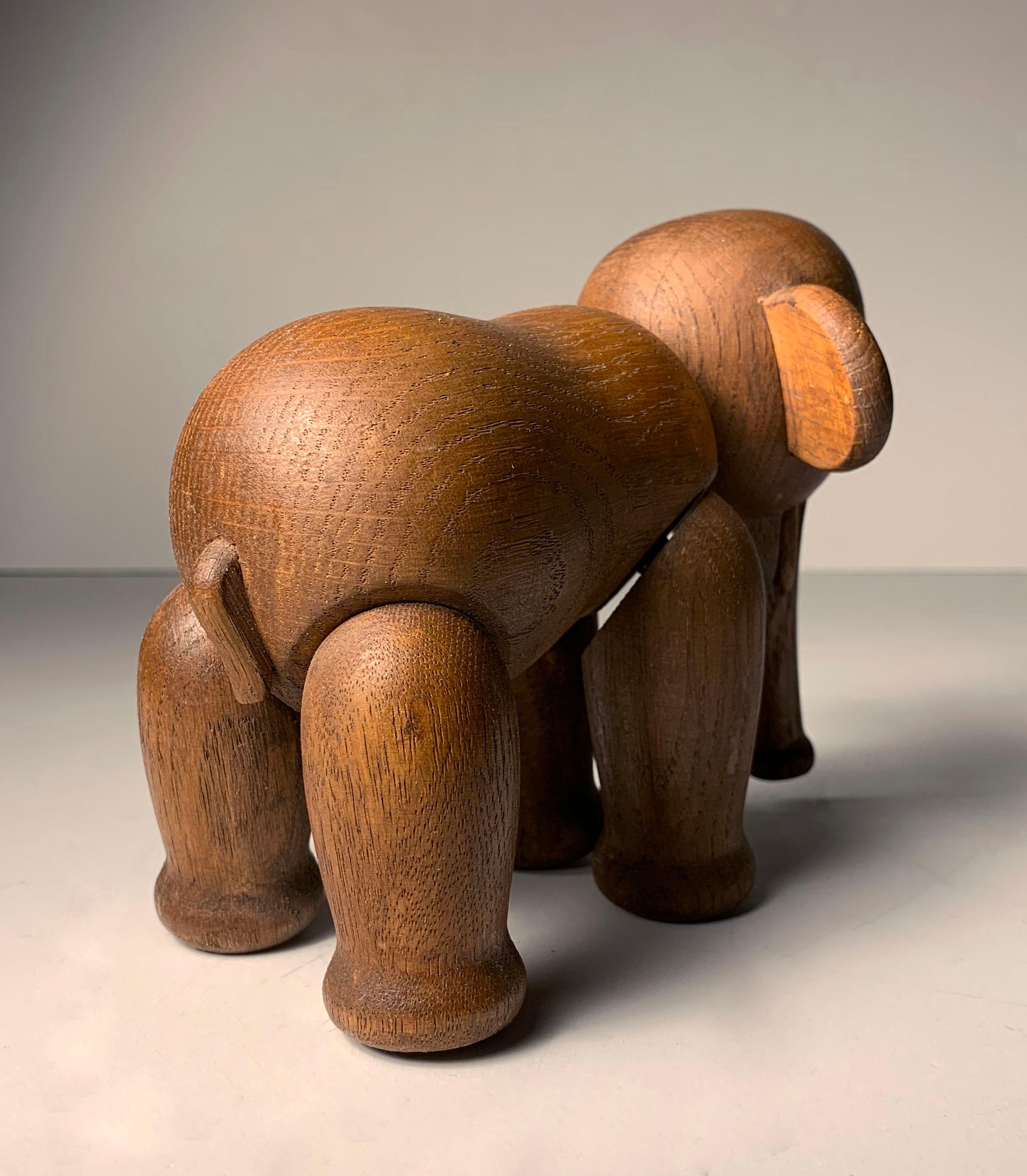 Vintage Kay Bojesen Articulating Wood Toy Elephant In Good Condition For Sale In Chicago, IL