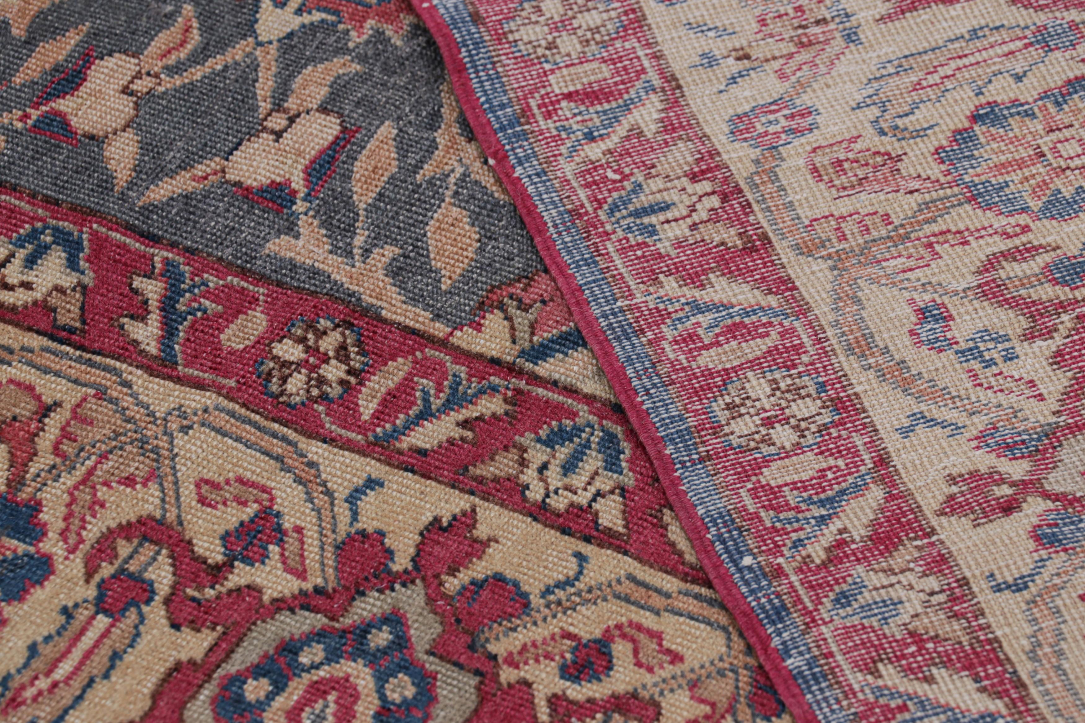 Vintage Kayseri Teppich in Blau mit hellroten Blumenmustern - Rug & Kilim im Angebot 1