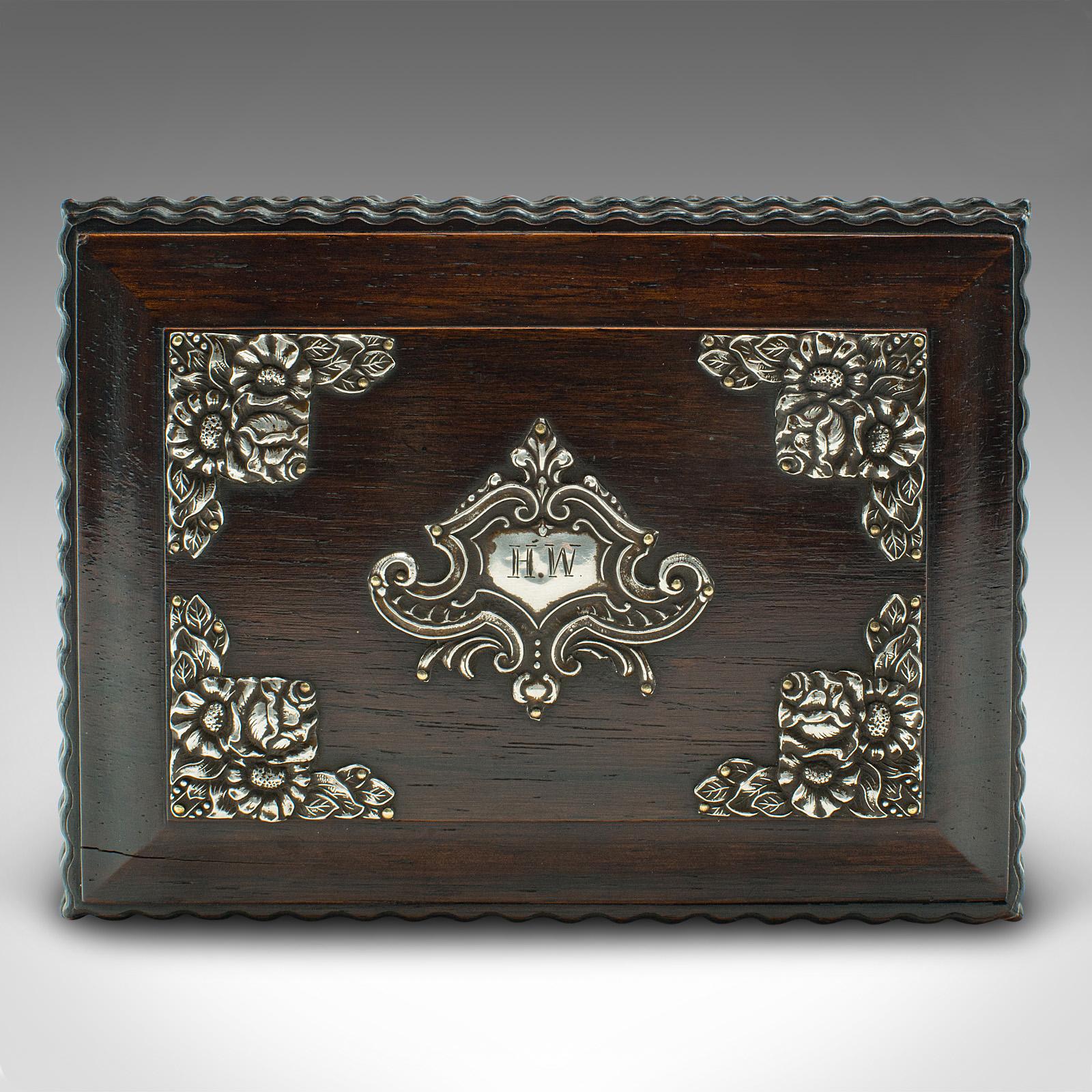 Bois Boîte Keepsake portugaise, bois de citronnier, coffret, intérêt cricket, milieu du siècle dernier en vente