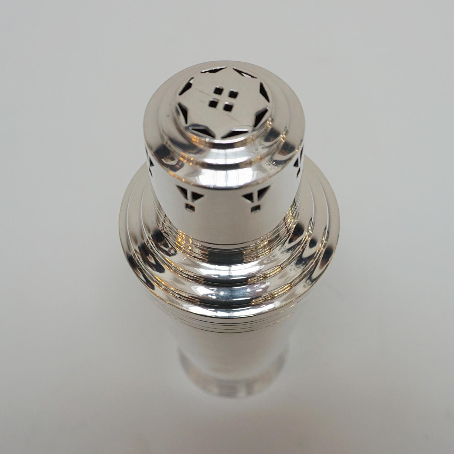 Silver Plate Vintage Keith Murray Designed Art Deco Sugar Sifter for Mappin & Webb