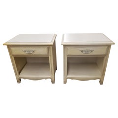 Comodini vintage Kenlea Crafts in rovere massiccio della provincia francese, una coppia