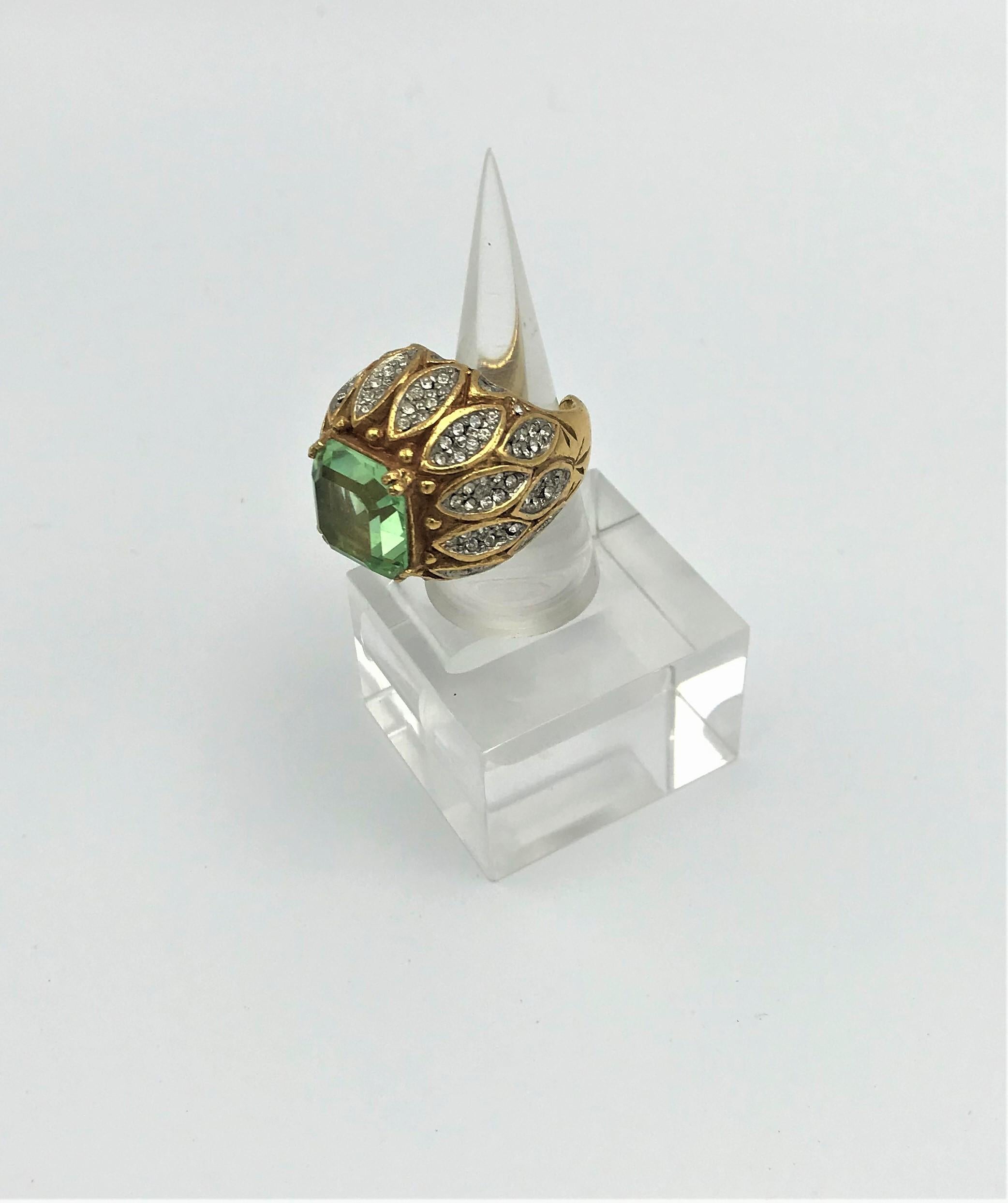 Vintage Kenneth Jay Lane Cocktail-Ring USA 1960/70er Jahre USA Größe 5.3 im Angebot 1