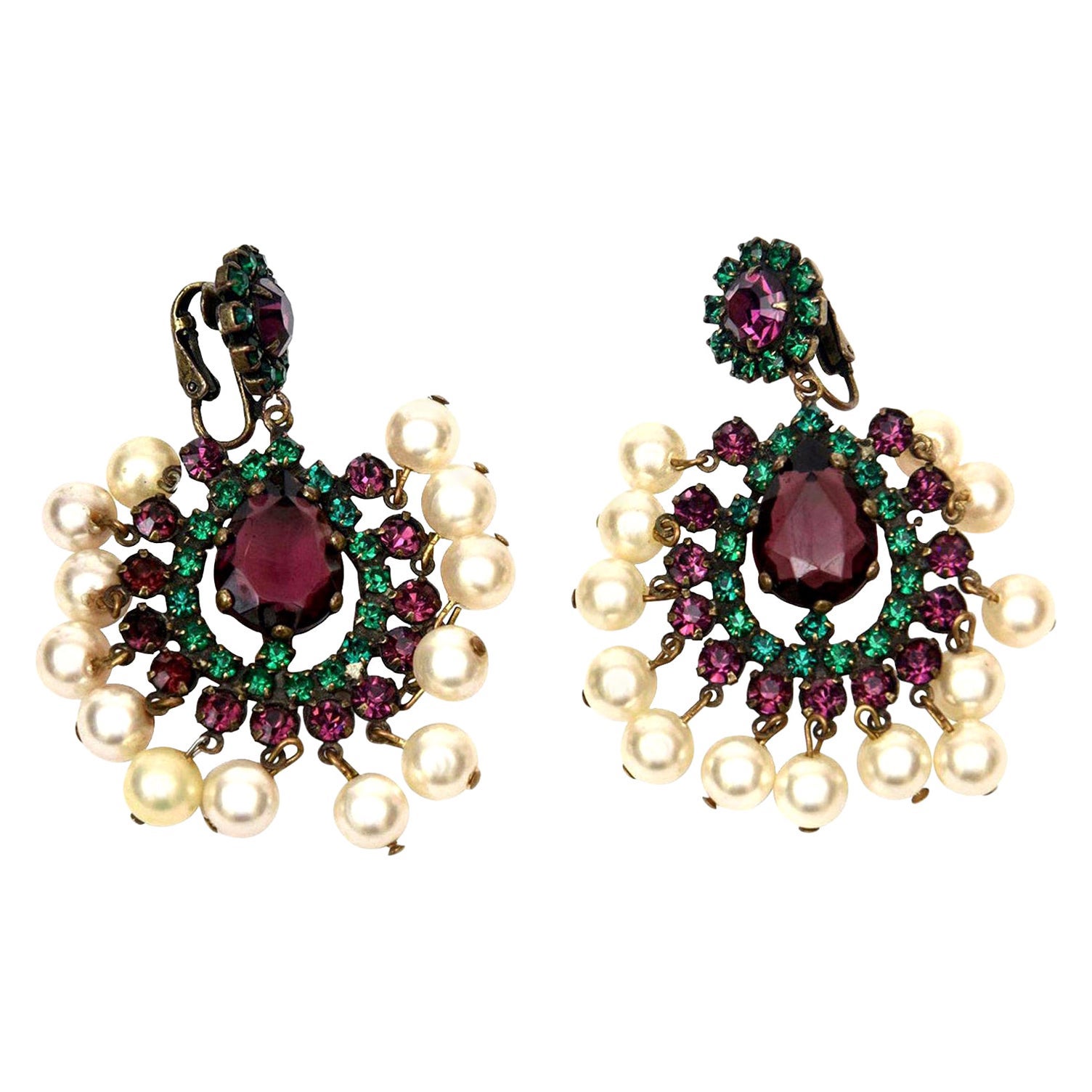 Pendientes de clip Kenneth Jay Lane vintage con perlas verdes y moradas colgantes