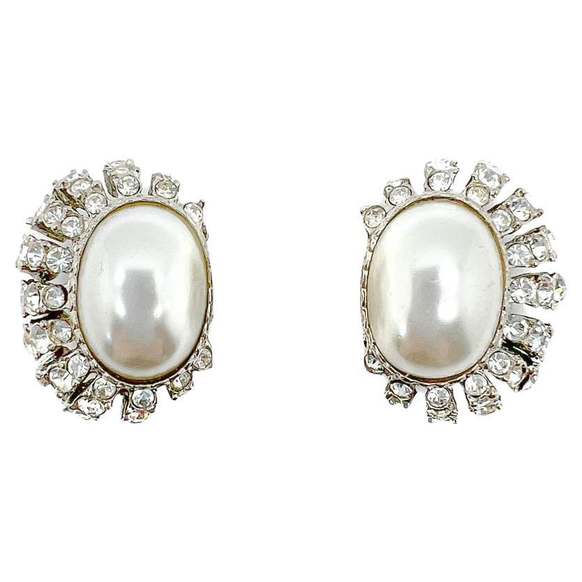 Kenneth Jay Lane Boucles d'oreilles vintage Mabe perles des années 1990 en vente