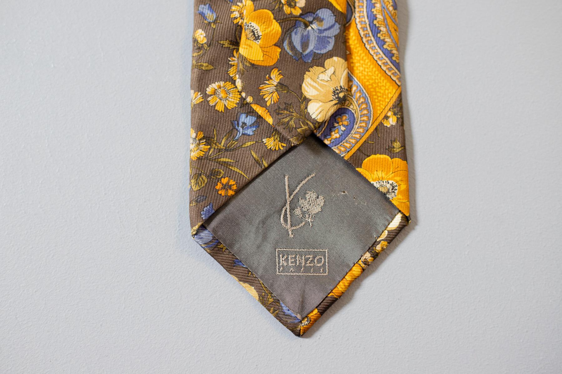 Men's Vintage Kenzo all-silk yellow tie with flowers For Sale