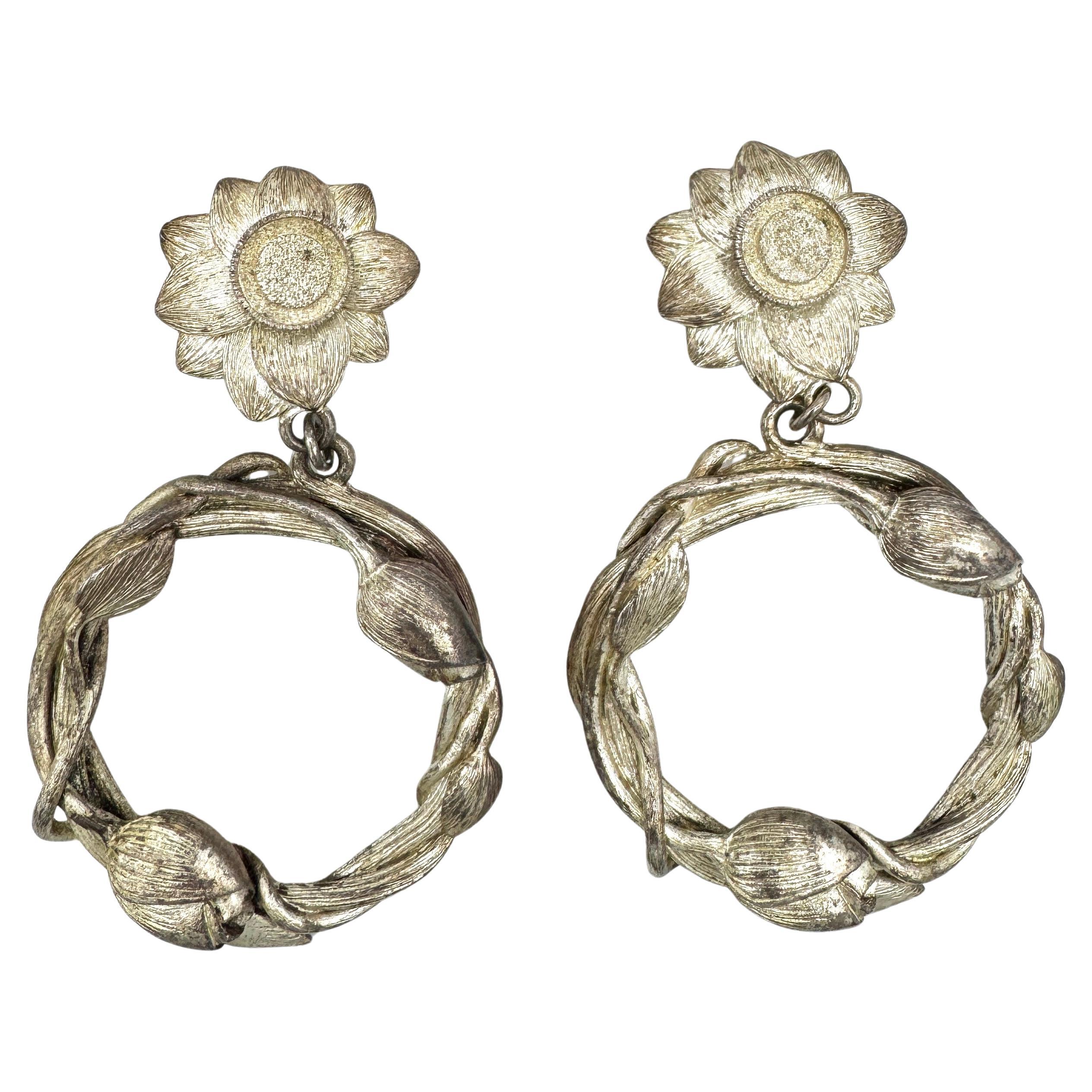 Pendientes de clip Kenzo vintage metalizados  Totalmente firmado en venta