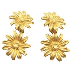 Retro KENZO Gerbera Flower Dangle Clip-On Gilded Earrings