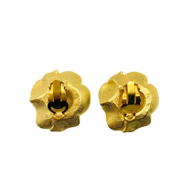 vintage gold flower earrings