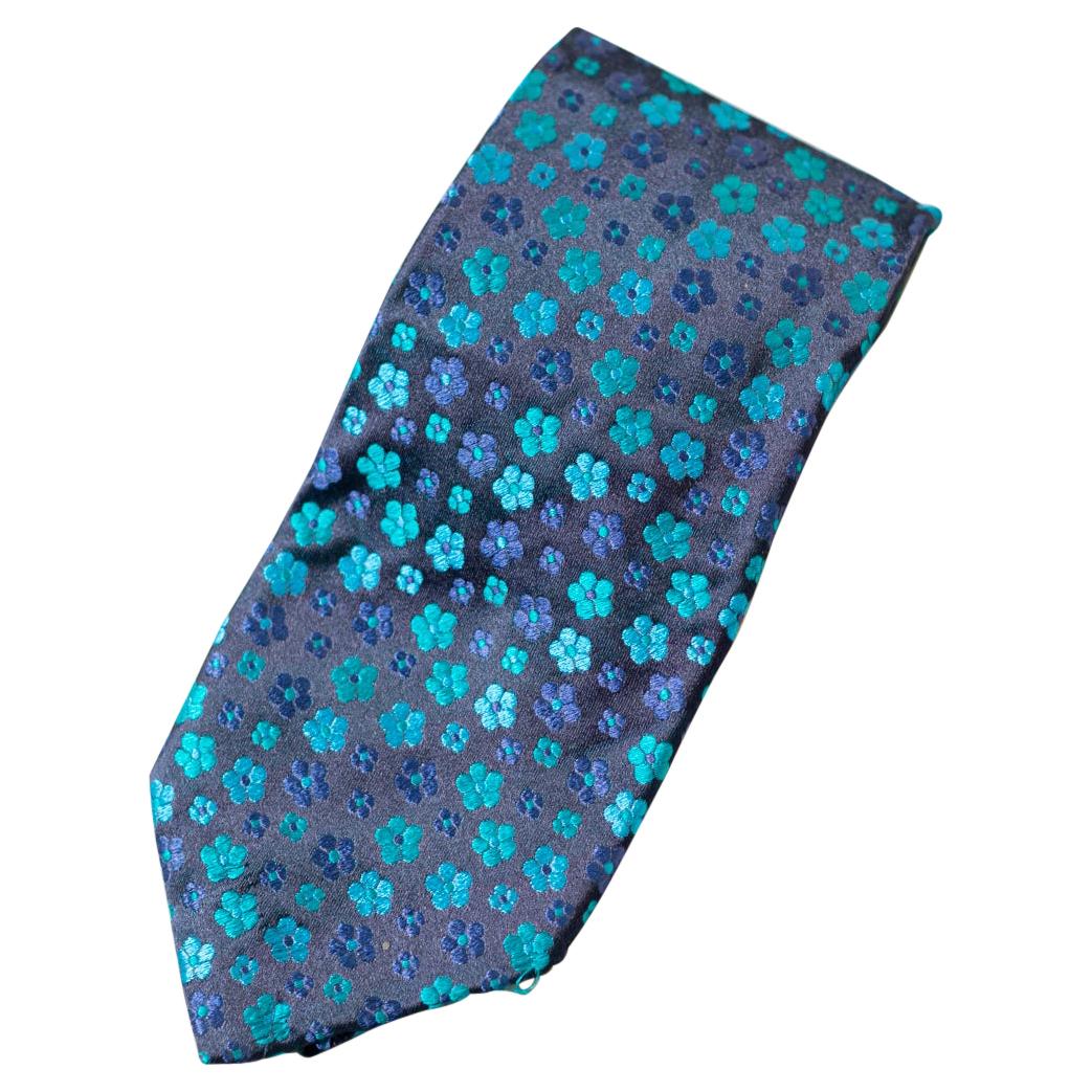 Kenzo - Cravate vintage en soie entièrement bleue avec fleurs, pour homme en vente