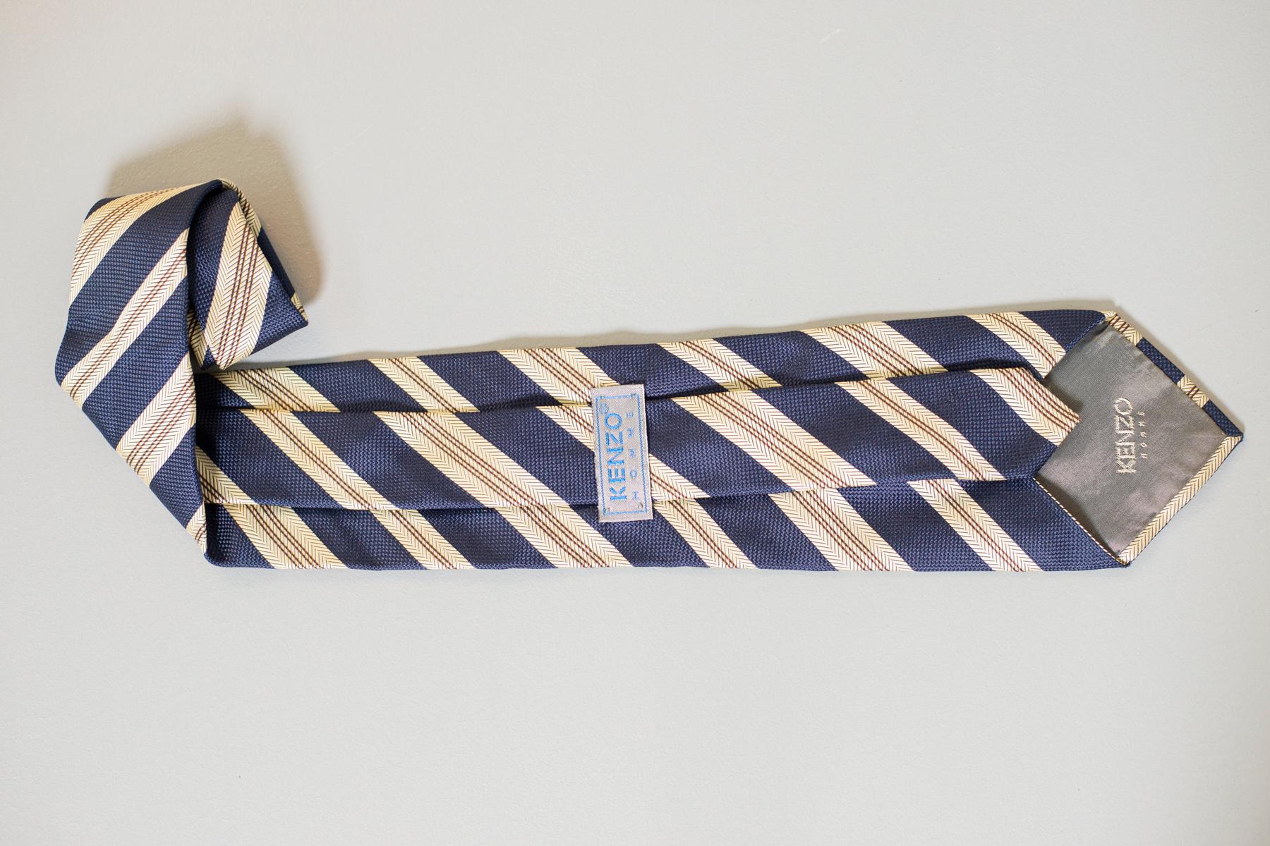 Cravate vintage en soie rayée de Kenzo Homme  Bon état - En vente à Milano, IT
