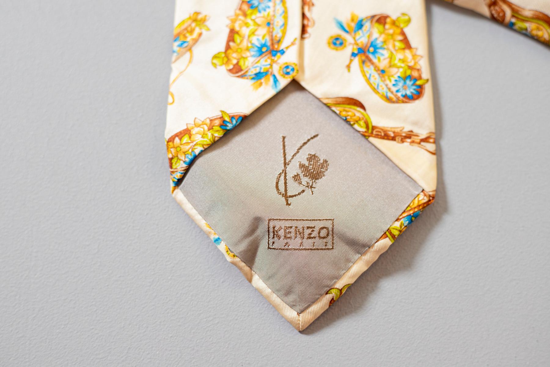 Orange Vintage Kenzo light beige tie in 100% silk For Sale
