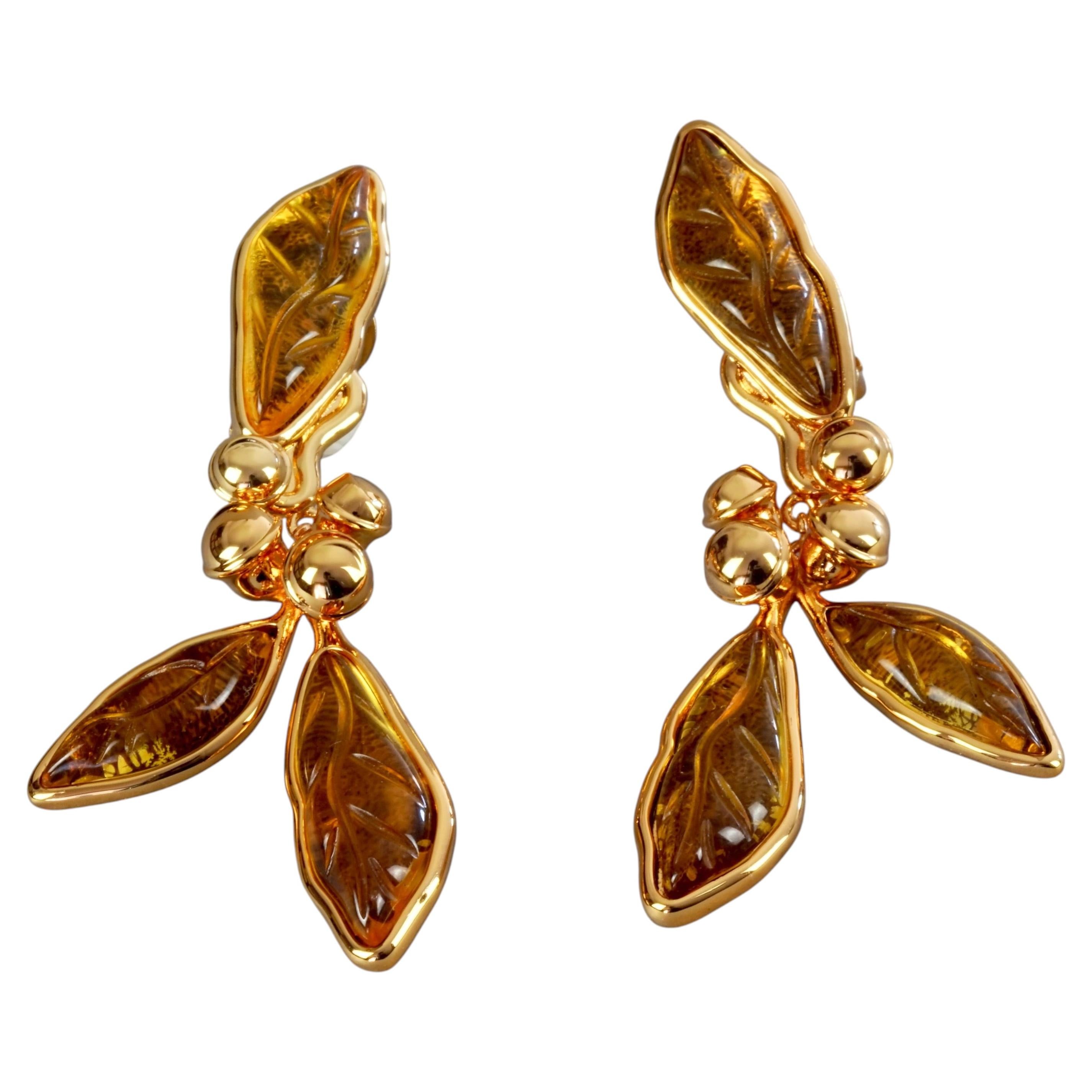 Pendientes colgantes vintage de Kenzo Paris con hojas de lucita