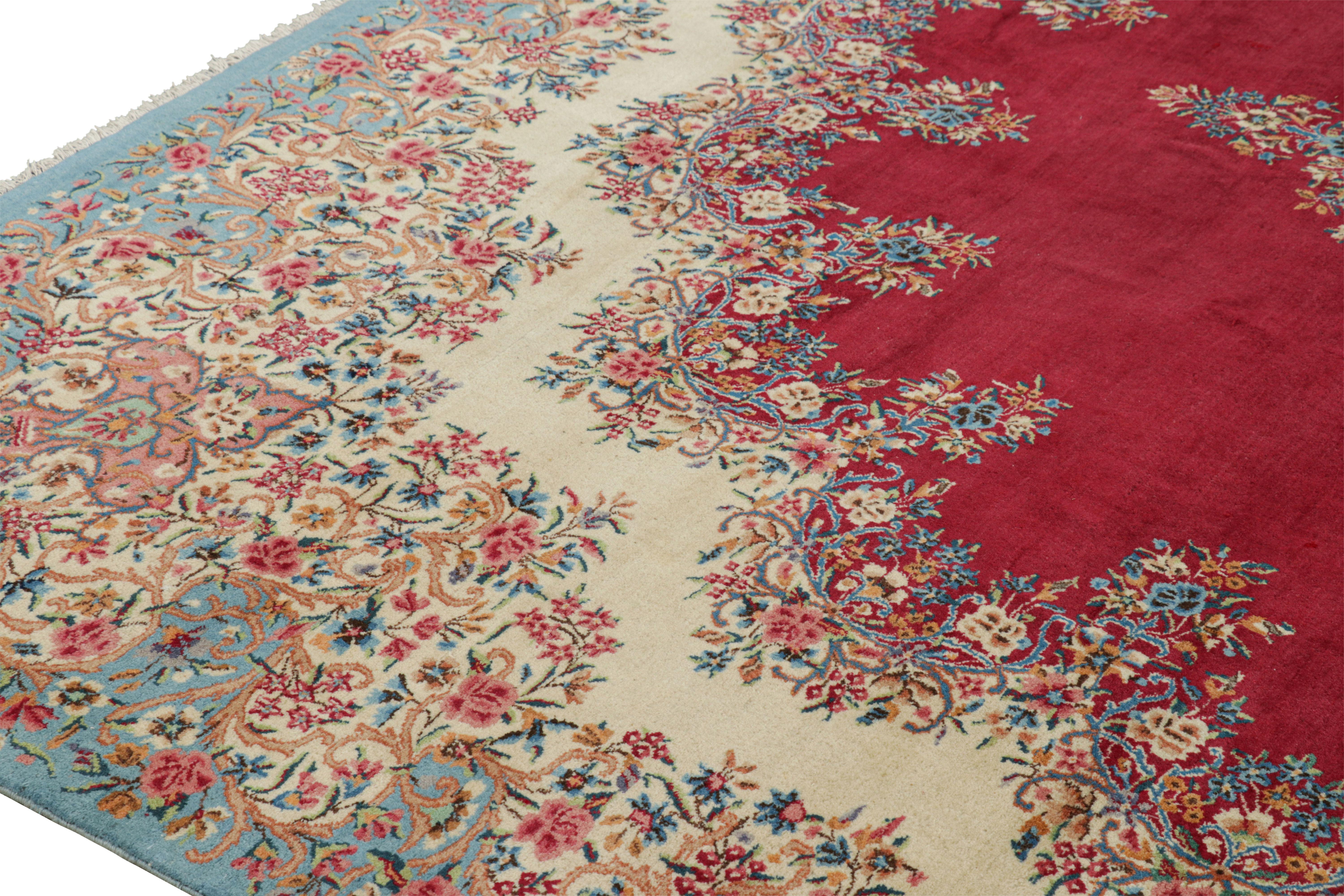 Kerman Lavar Persischer Vintage-Teppich in Rot mit Medaillon  Rug & Kilim (Wolle) im Angebot