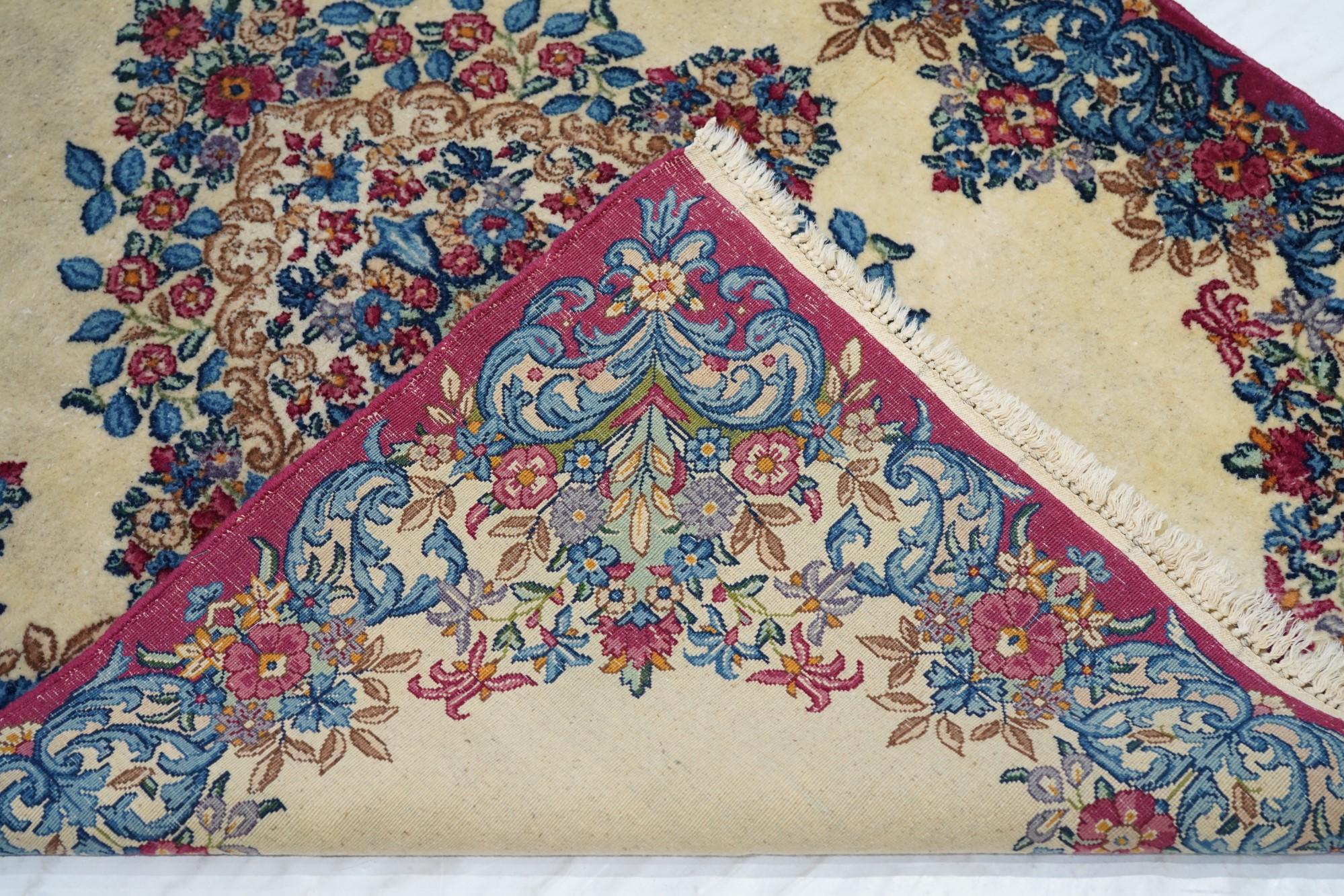 Kerman Lavar-Teppich im Vintage-Stil 3'11'' x 5'3'' im Angebot 6