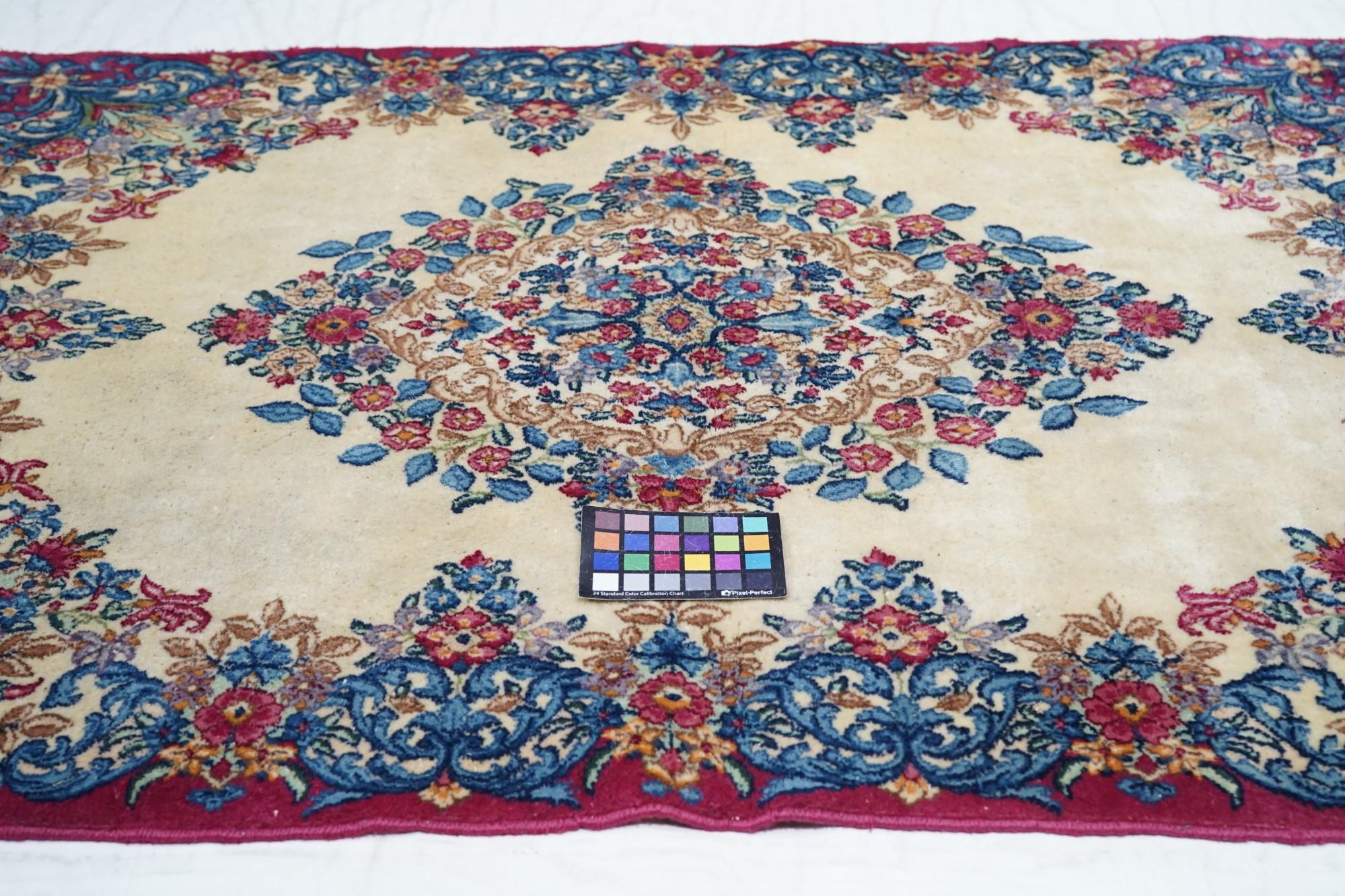 Kerman Lavar-Teppich im Vintage-Stil 3'11'' x 5'3'' im Angebot 4