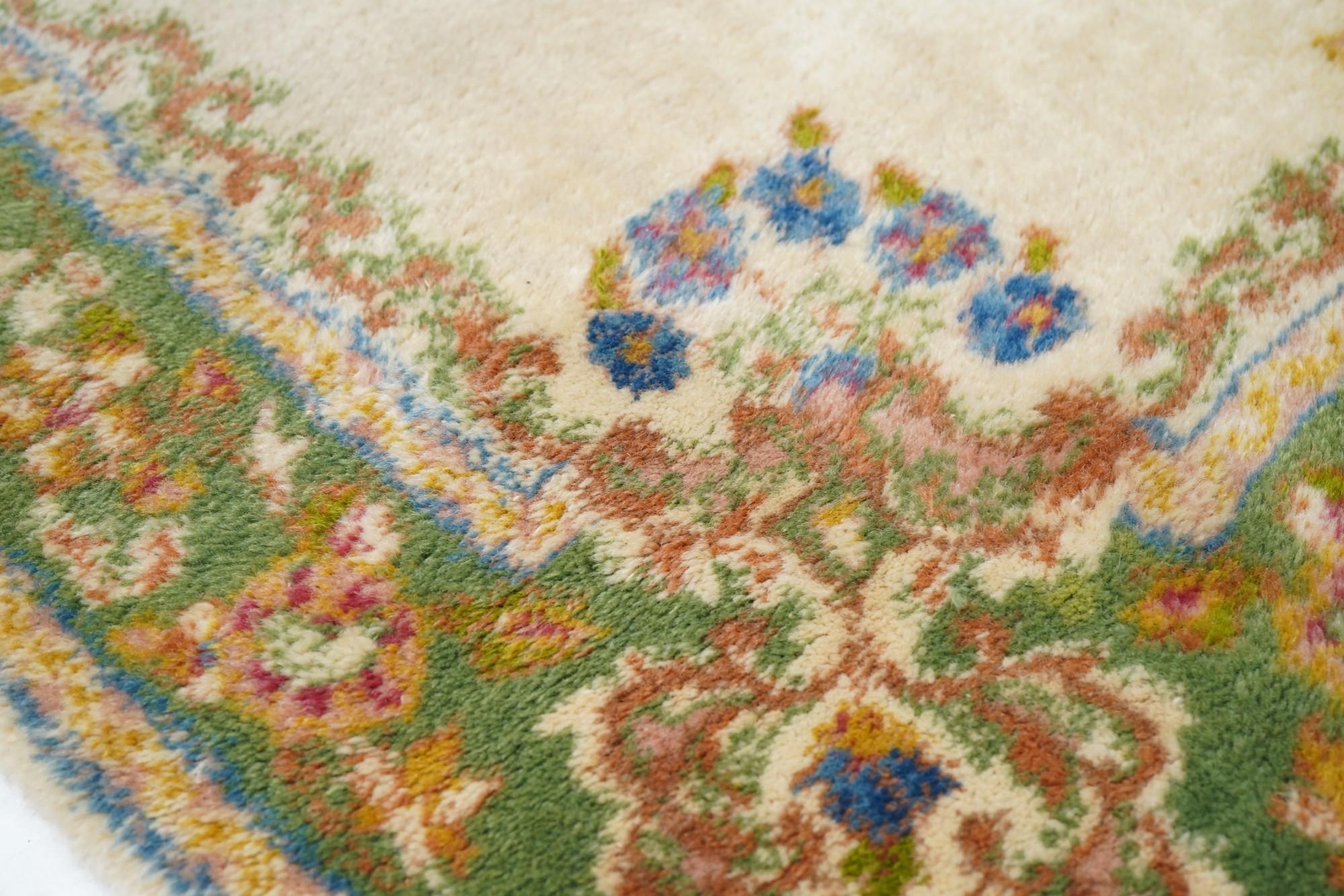 Kerman-Teppich im Vintage-Stil, 3' x 4'11'' (Ende des 20. Jahrhunderts) im Angebot
