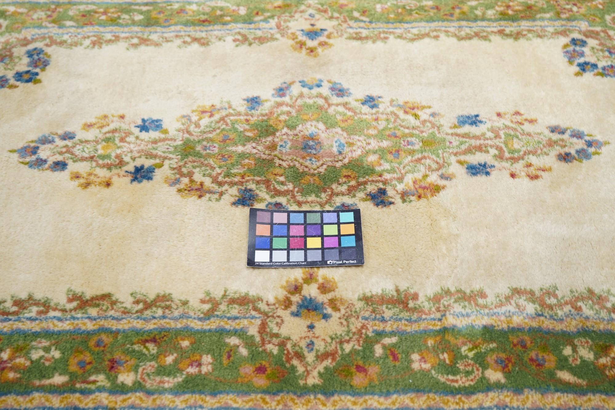 Kerman-Teppich im Vintage-Stil, 3' x 4'11'' im Angebot 4