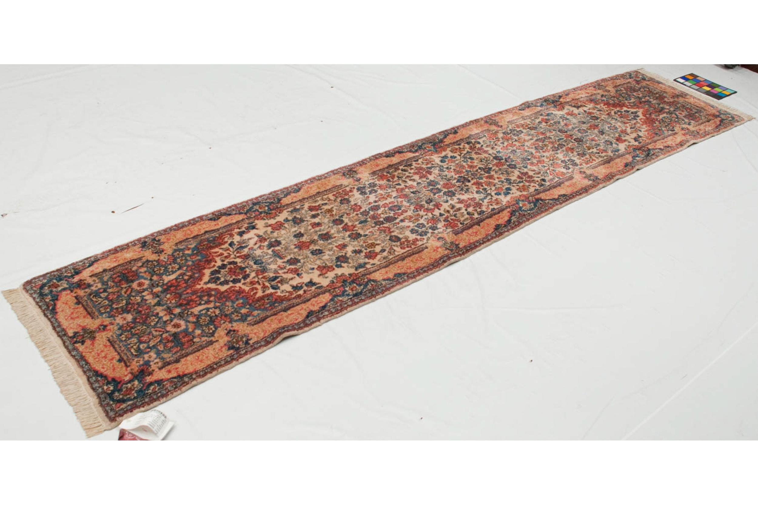 Vintage Kerman Teppich Läufer (Persisch) im Angebot