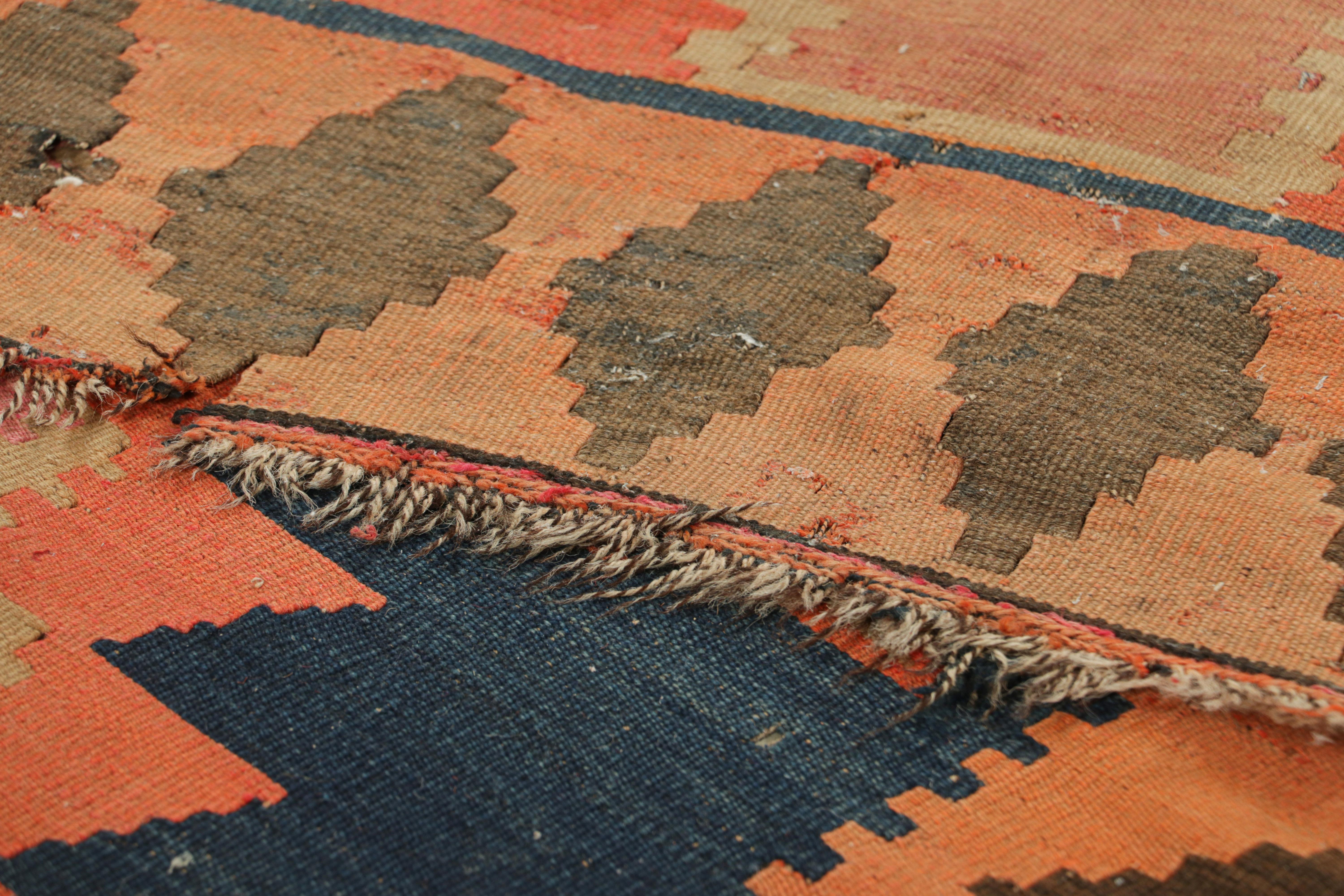 Kermanshah Persischer Kelim-Galerie-Läufer mit Medaillons, Vintage  Rug & Kilim im Angebot 1