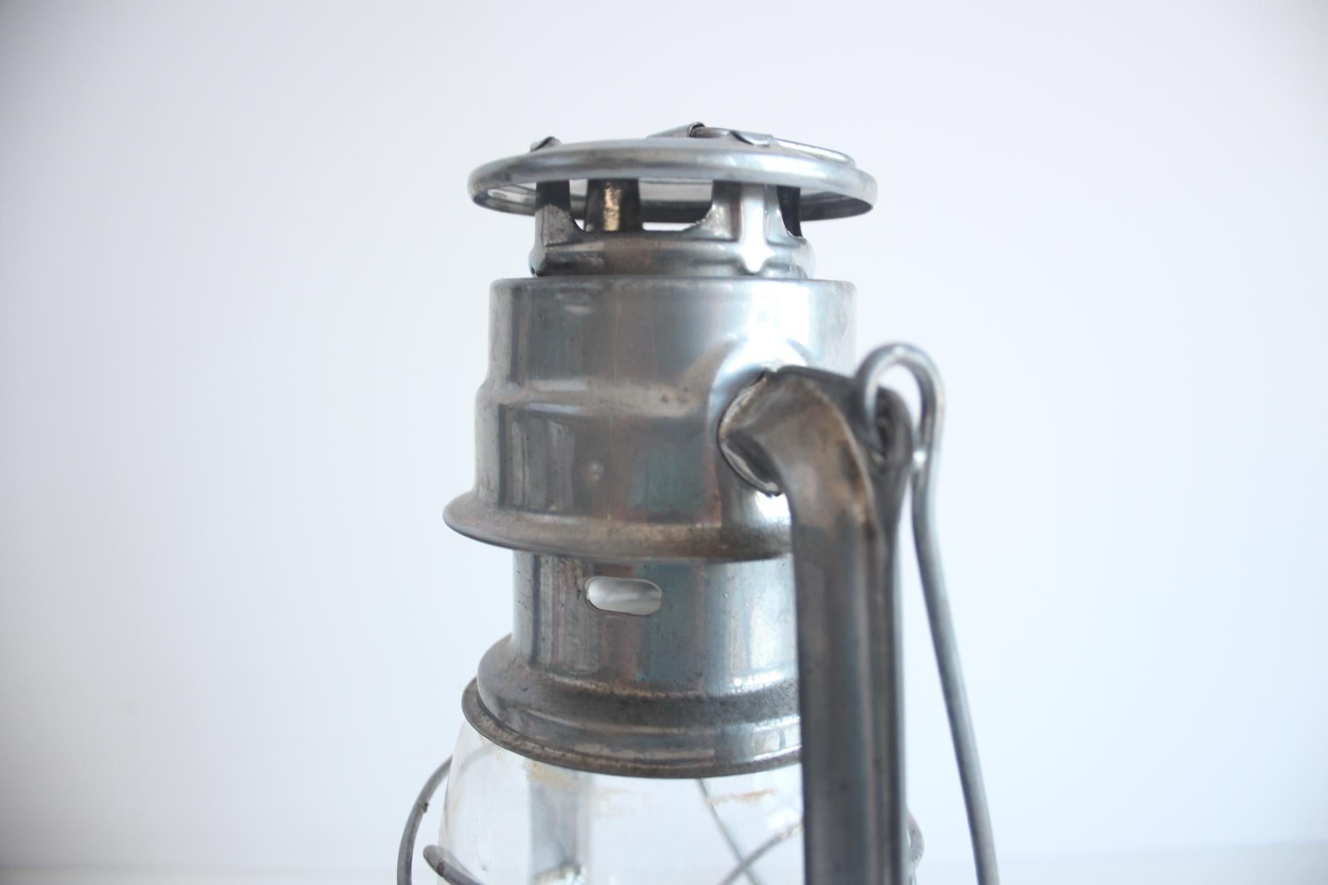 Lampada a cherosene d'epoca, Meva, modello 864, circa 1960 in vendita 5