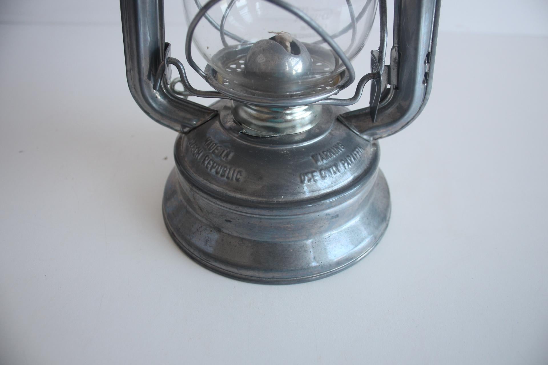 Metallo Lampada a cherosene d'epoca, Meva, modello 864, circa 1960 in vendita