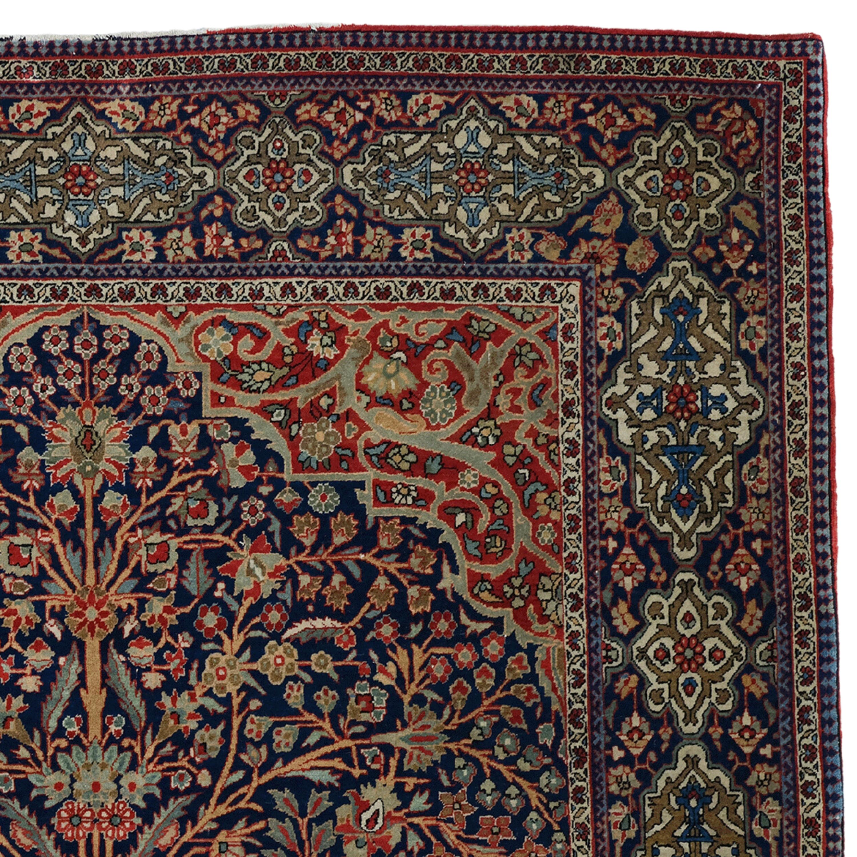 Vintage Keshan Prayer Rug - Late of the 20th Century Keshan Rug, Handmade Rug In Good Condition For Sale In Sultanahmet, 34